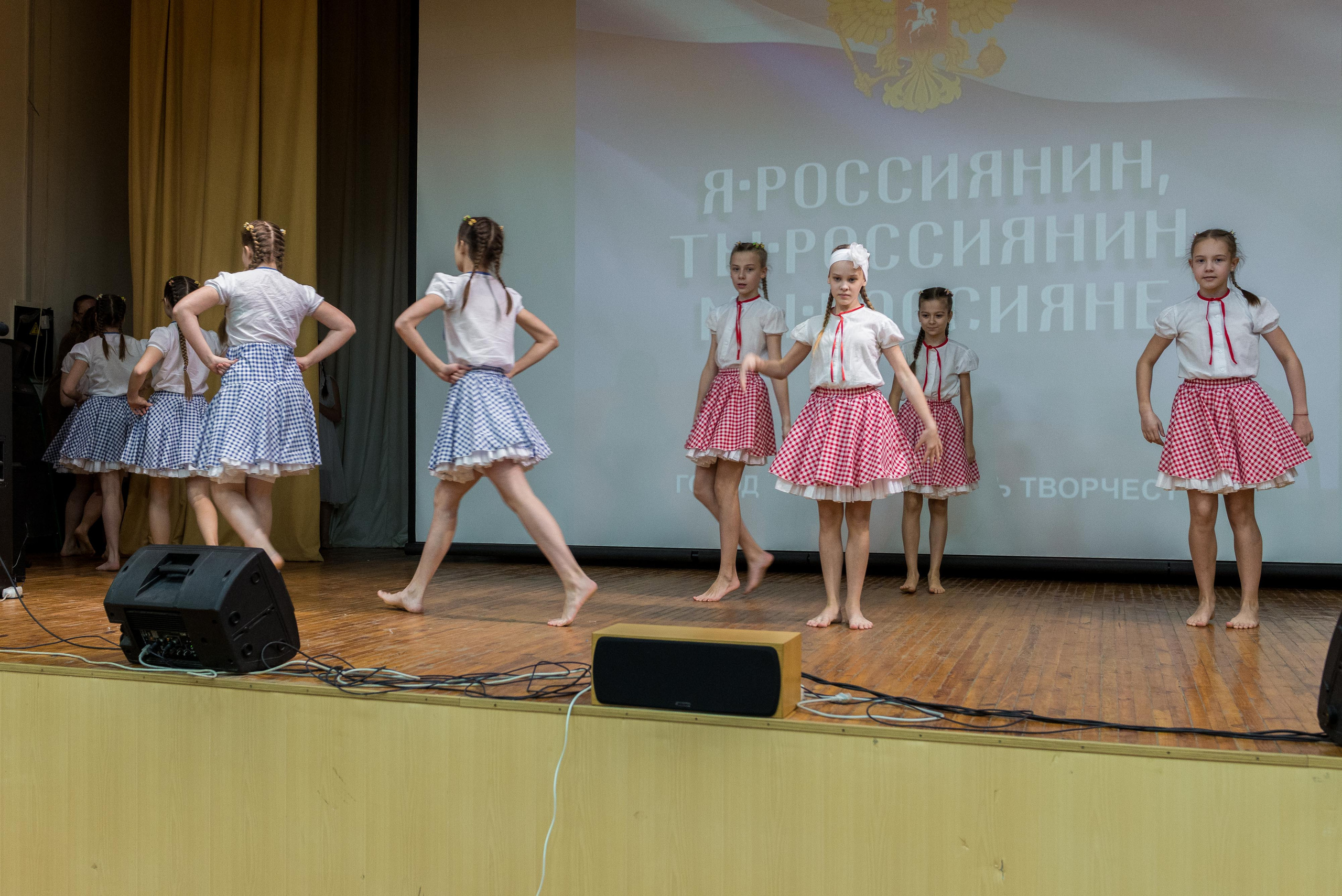 «Я-россиянин, ты — россиянин, мы — россияне!». Свадебный фотограф на Урале Виктор Соколов