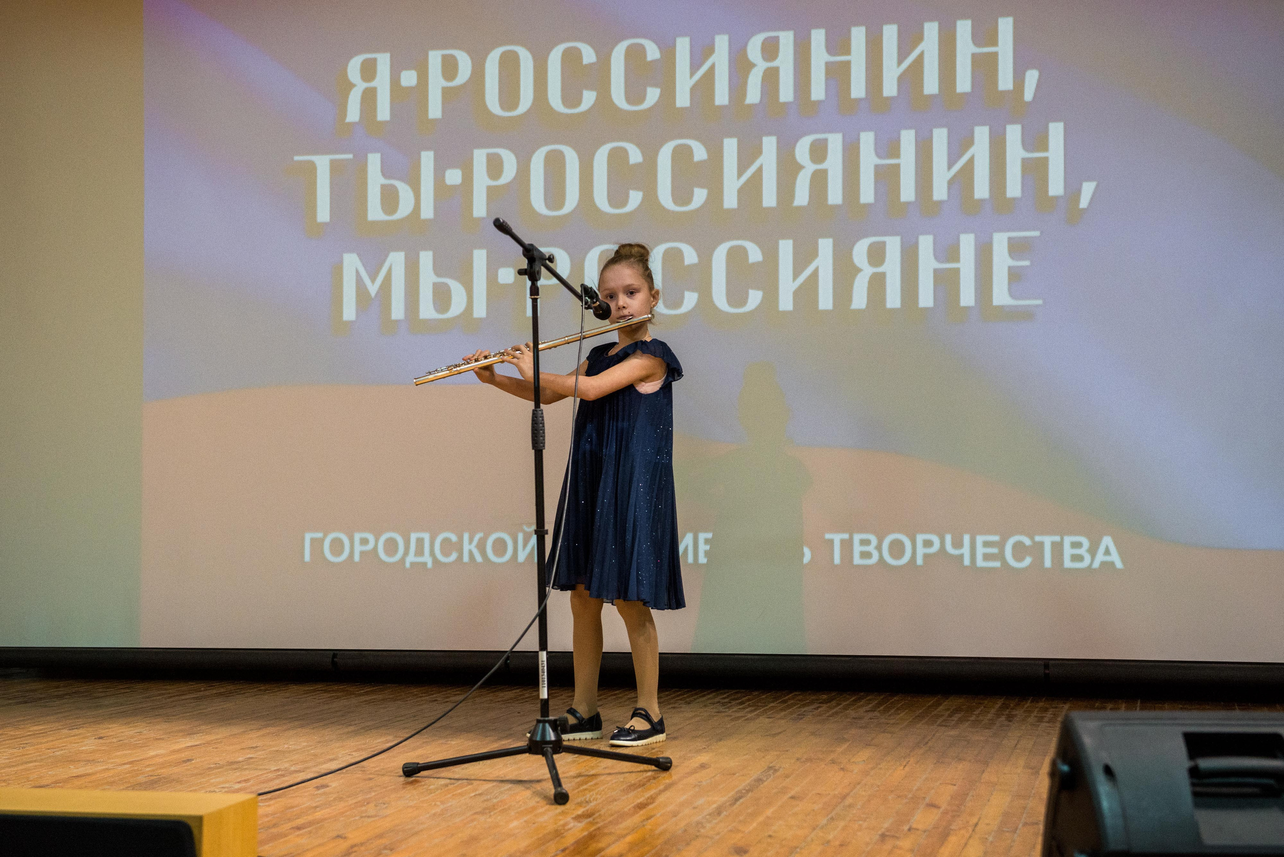 «Я-россиянин, ты — россиянин, мы — россияне!». Свадебный фотограф на Урале Виктор Соколов