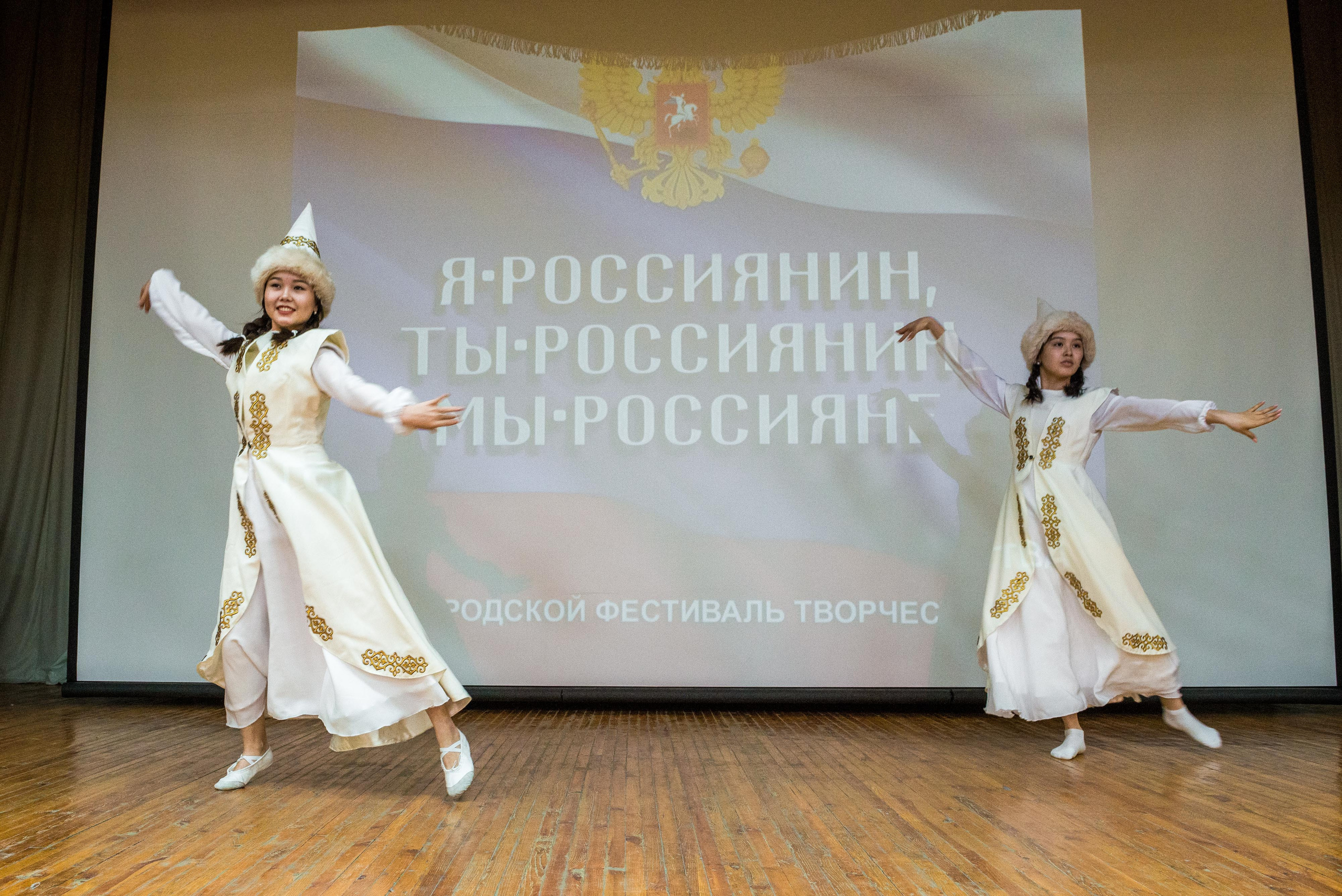 «Я-россиянин, ты — россиянин, мы — россияне!». Свадебный фотограф на Урале Виктор Соколов