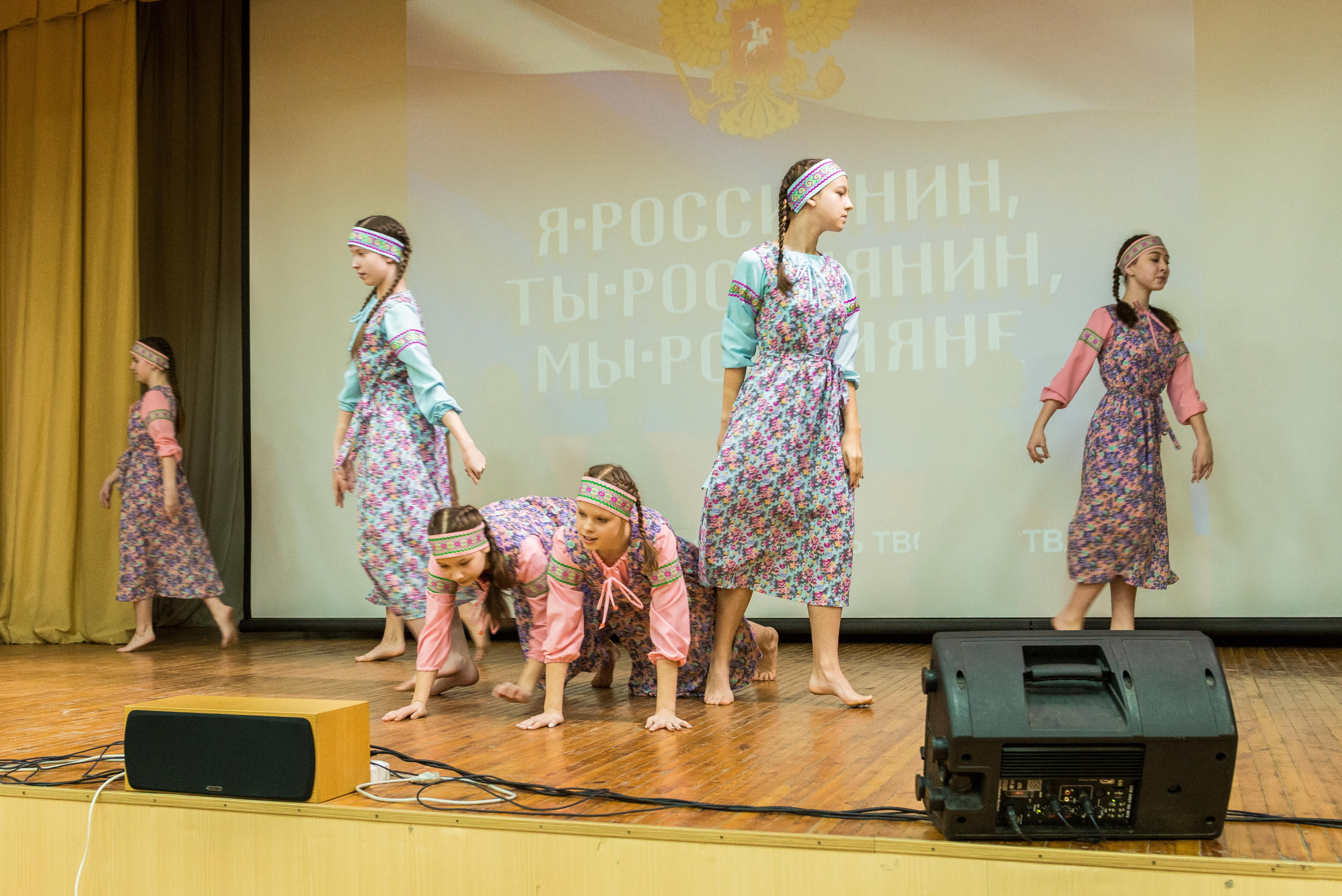 «Я-россиянин, ты — россиянин, мы — россияне!». Свадебный фотограф на Урале Виктор Соколов