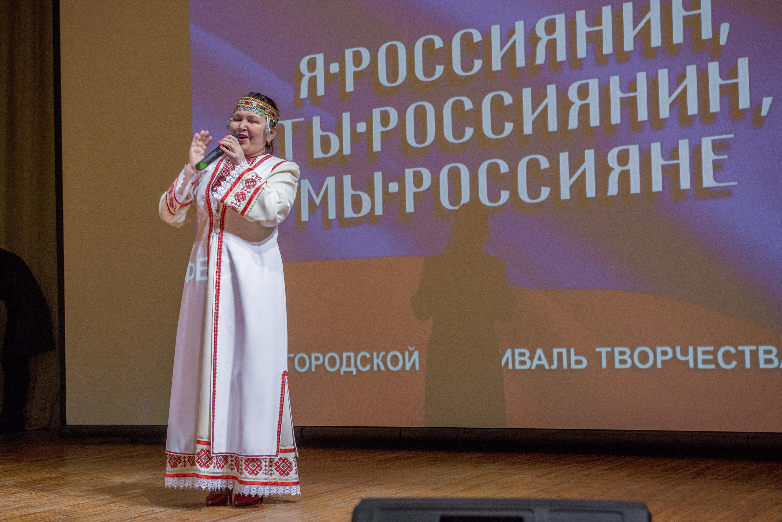 «Я-россиянин, ты — россиянин, мы — россияне!». Свадебный фотограф на Урале Виктор Соколов