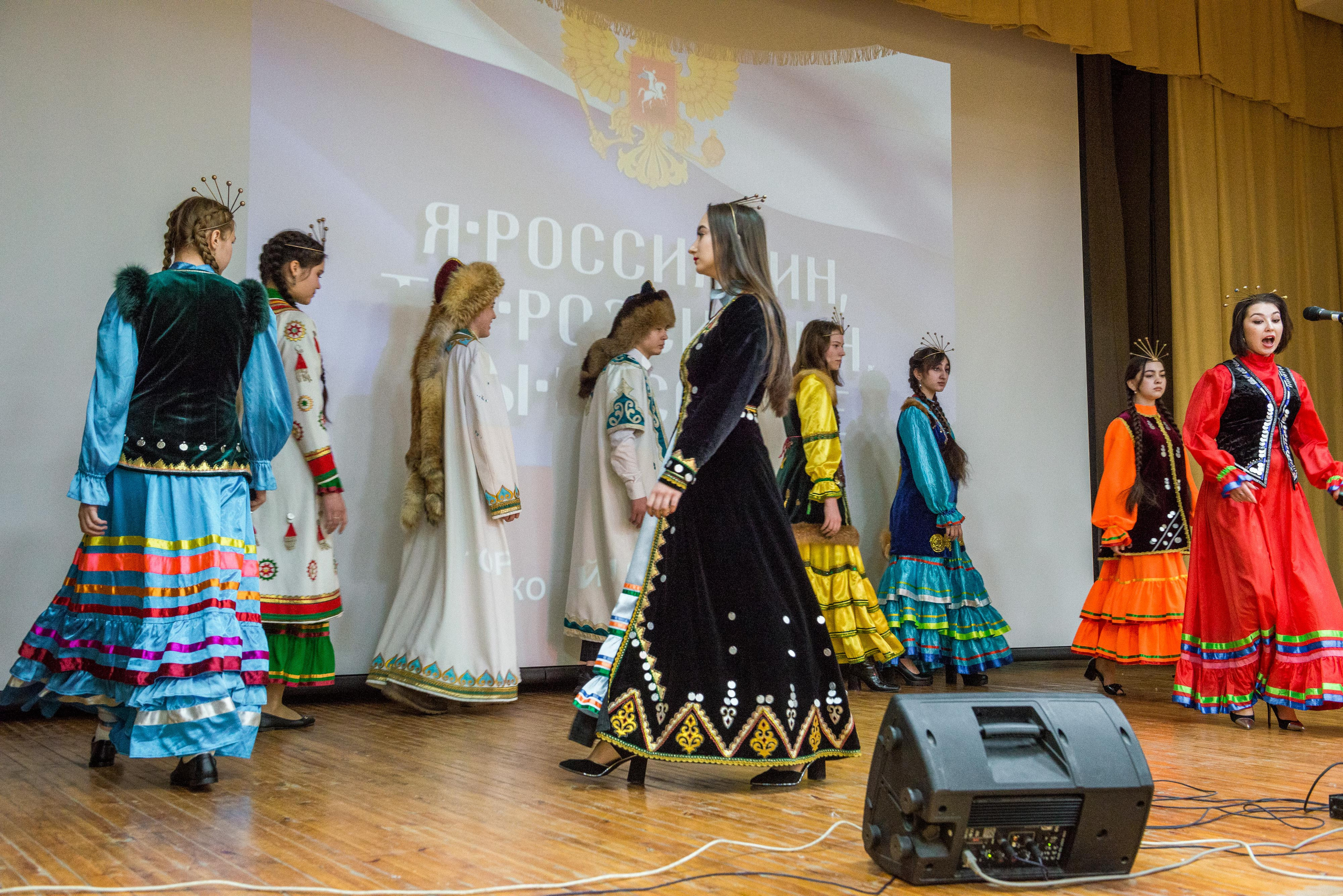 «Я-россиянин, ты — россиянин, мы — россияне!». Свадебный фотограф на Урале Виктор Соколов