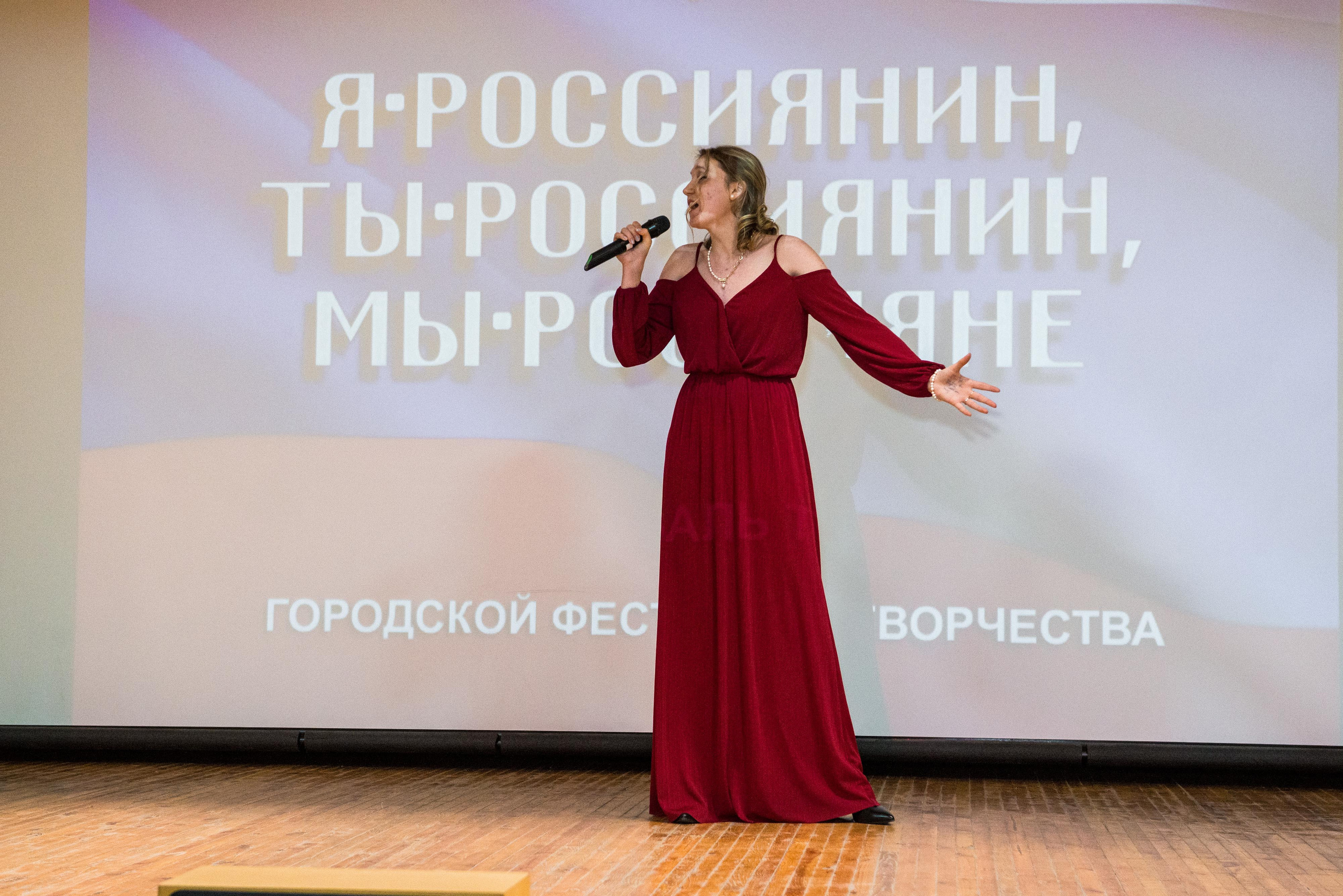 «Я-россиянин, ты — россиянин, мы — россияне!». Свадебный фотограф на Урале Виктор Соколов