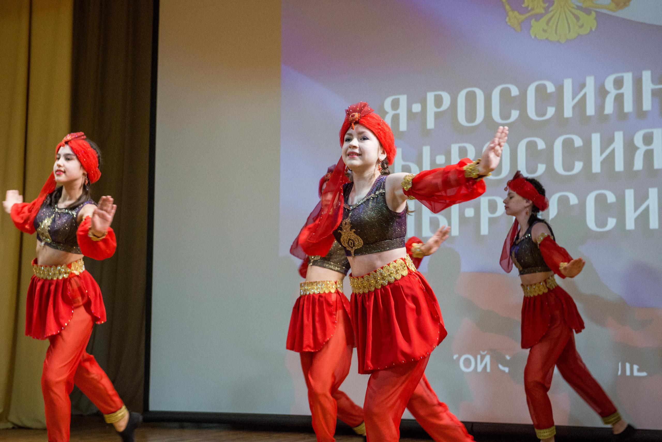 «Я-россиянин, ты — россиянин, мы — россияне!». Свадебный фотограф на Урале Виктор Соколов