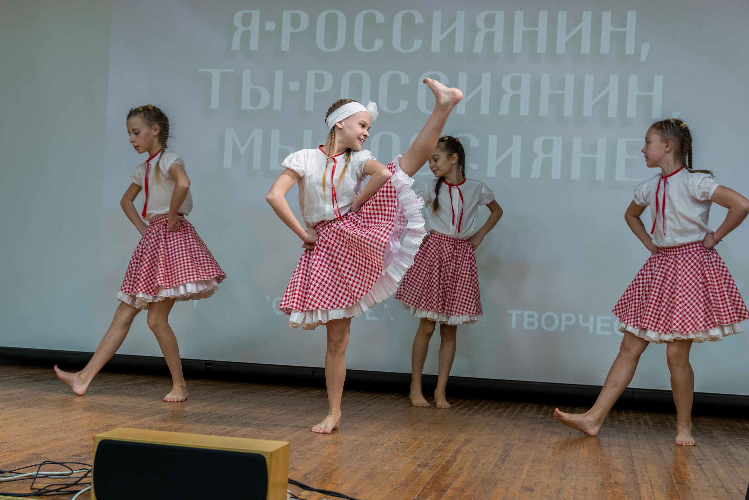 «Я-россиянин, ты — россиянин, мы — россияне!». Свадебный фотограф на Урале Виктор Соколов