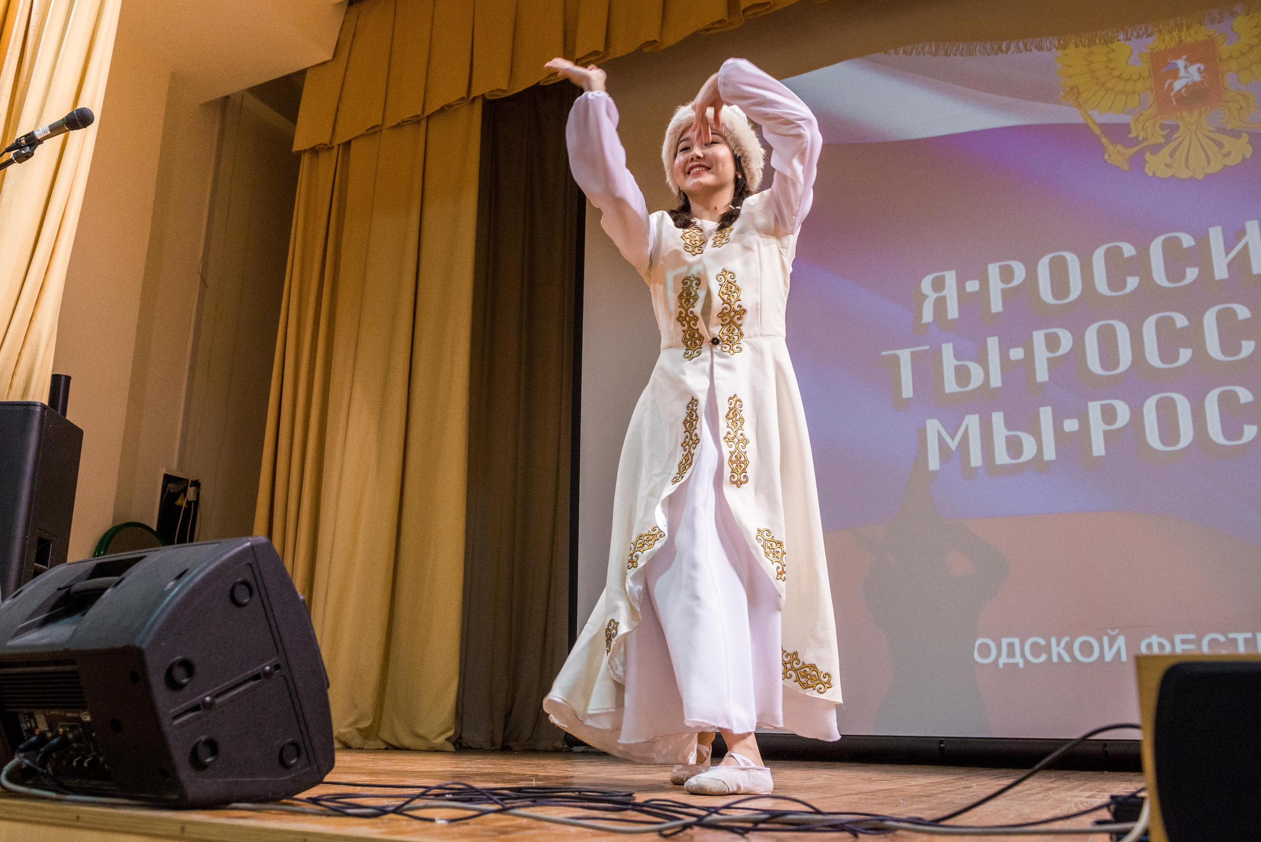 «Я-россиянин, ты — россиянин, мы — россияне!». Свадебный фотограф на Урале Виктор Соколов