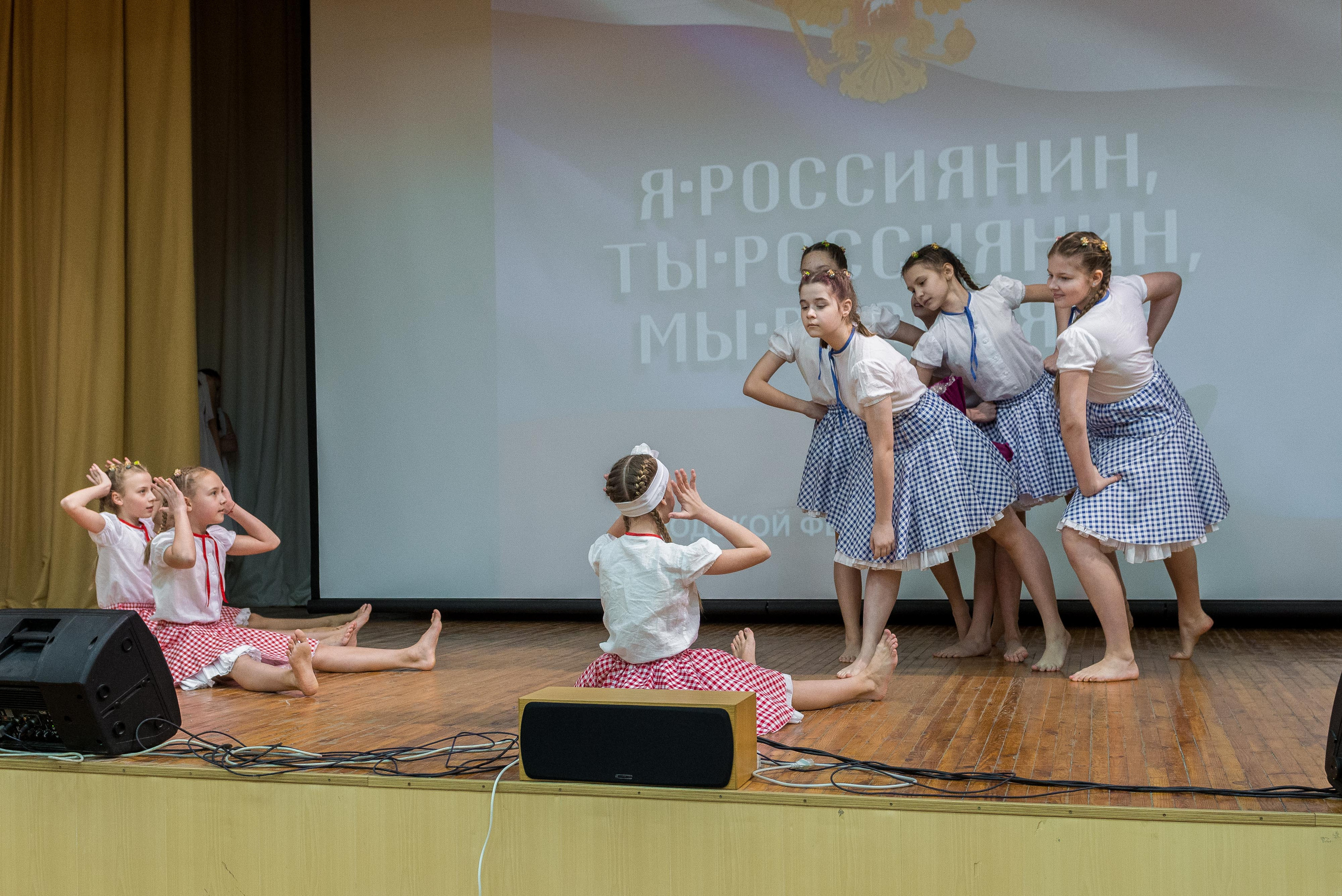 «Я-россиянин, ты — россиянин, мы — россияне!». Свадебный фотограф на Урале Виктор Соколов