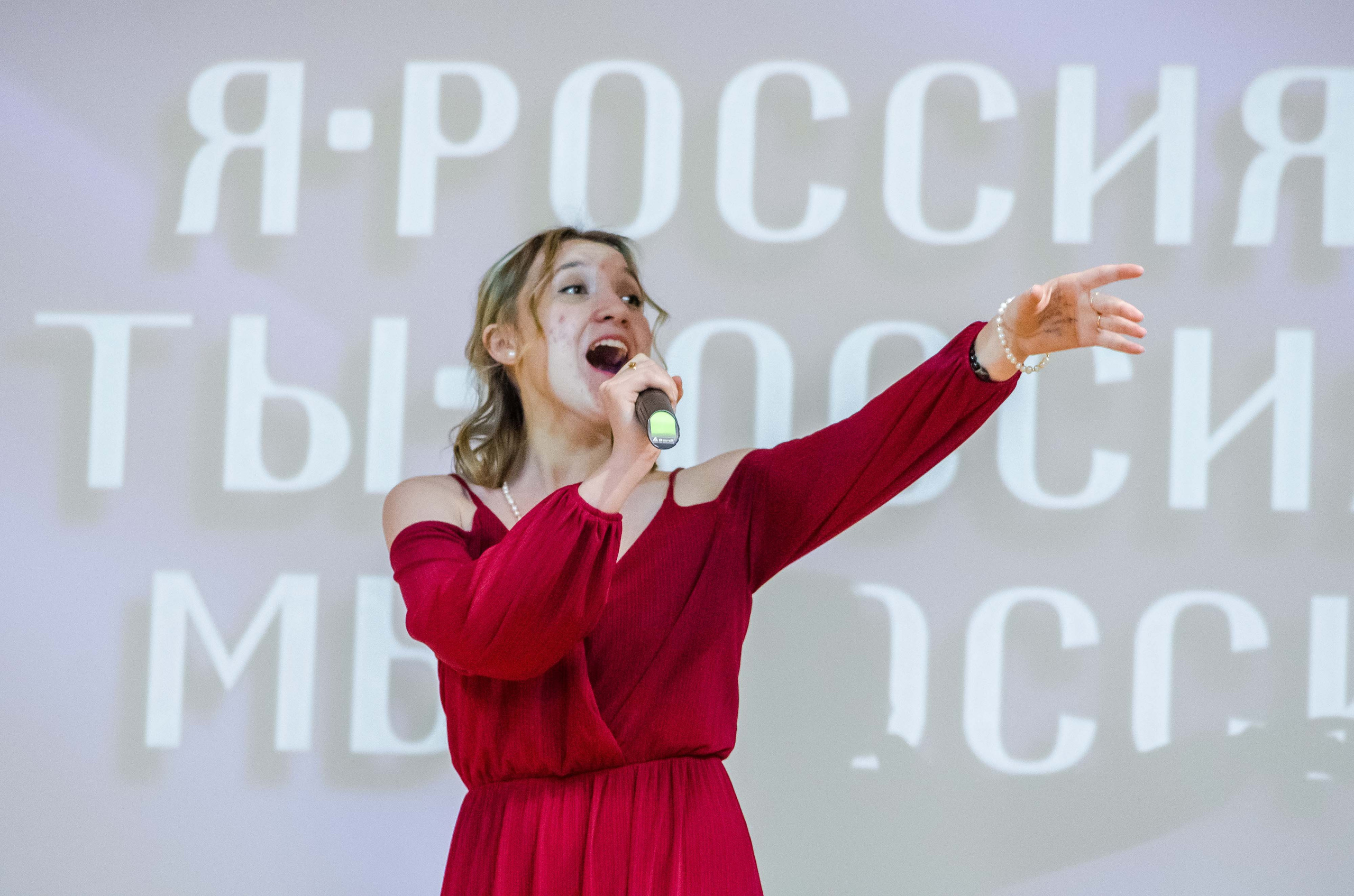 «Я-россиянин, ты — россиянин, мы — россияне!». Свадебный фотограф на Урале Виктор Соколов