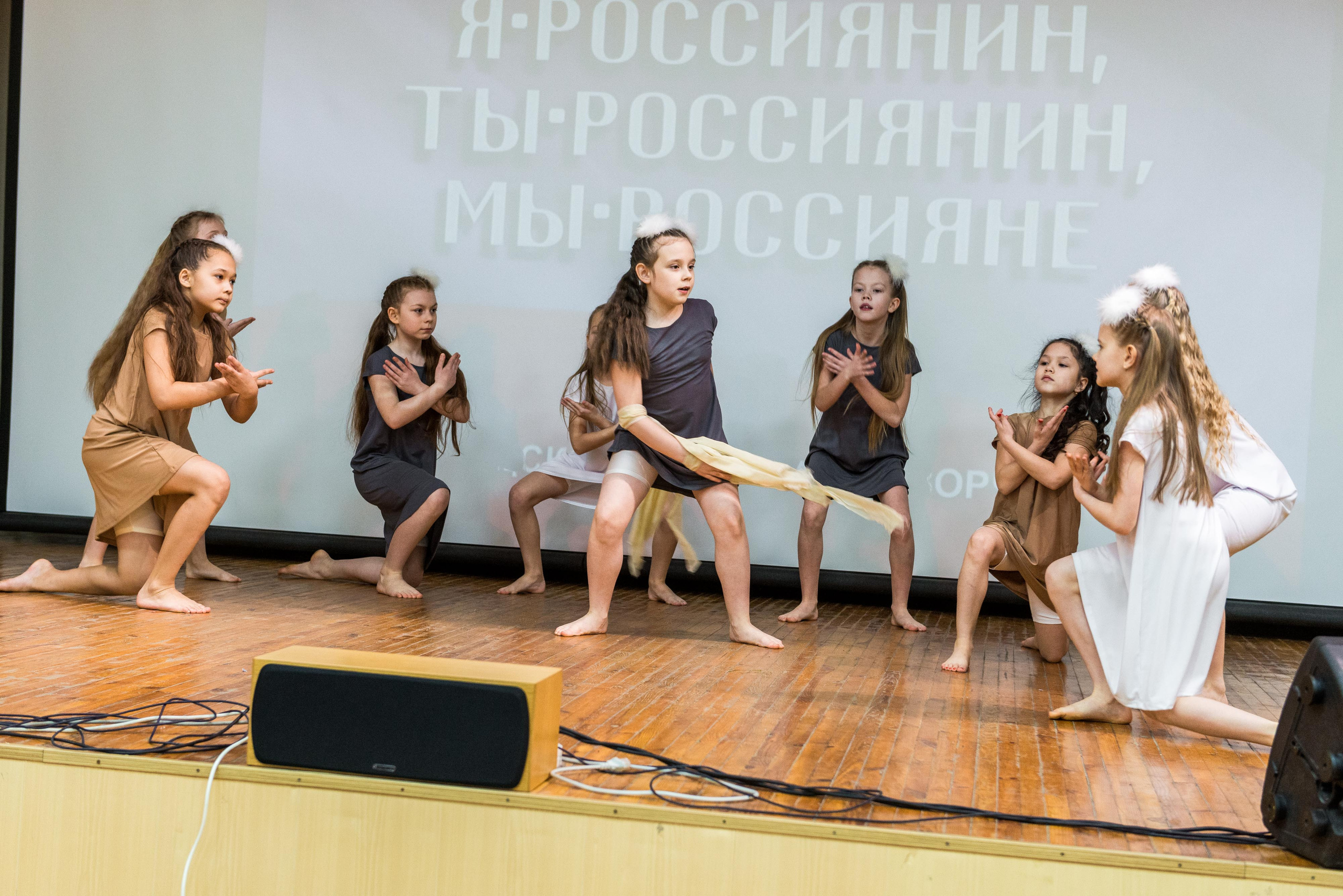 «Я-россиянин, ты — россиянин, мы — россияне!». Свадебный фотограф на Урале Виктор Соколов