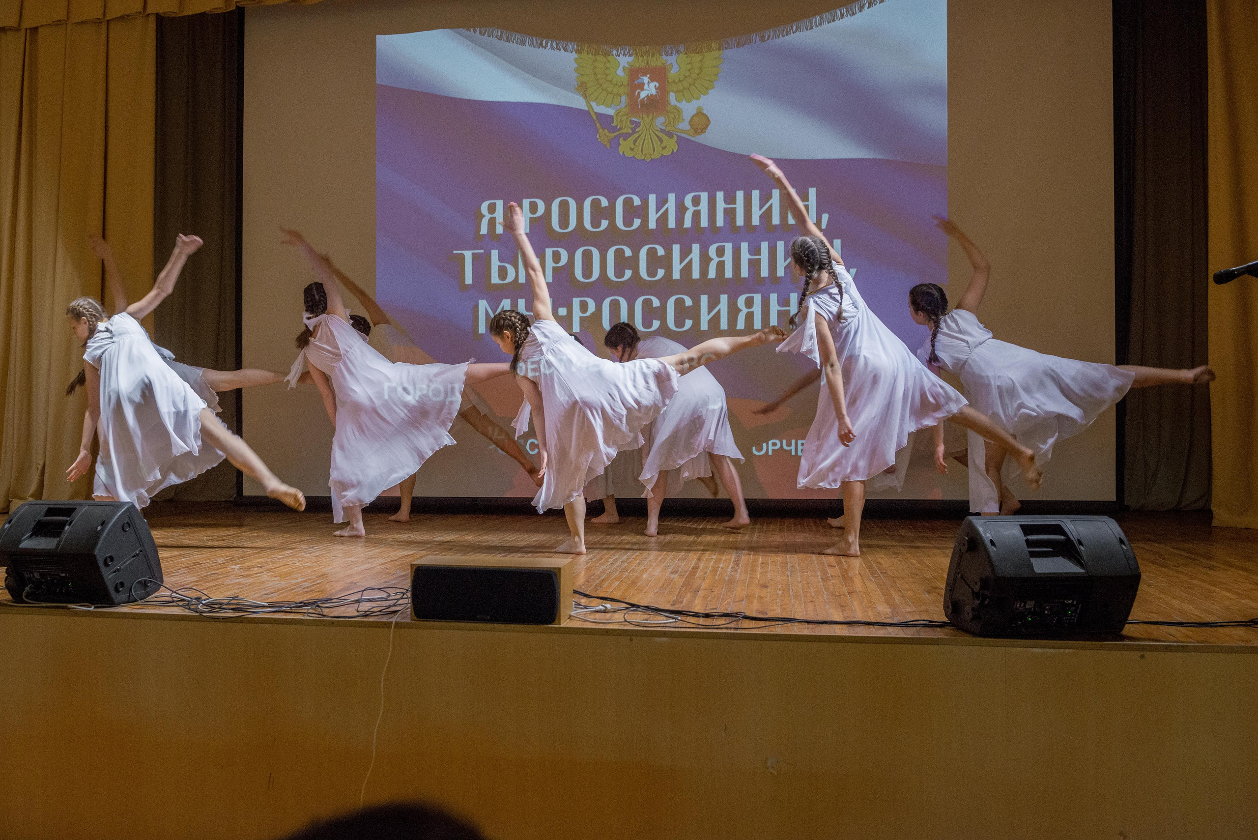 «Я-россиянин, ты — россиянин, мы — россияне!». Свадебный фотограф на Урале Виктор Соколов