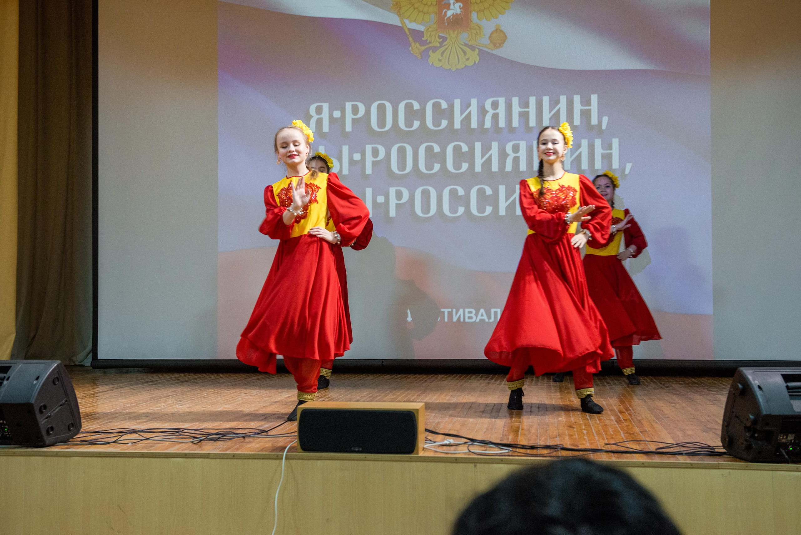 «Я-россиянин, ты — россиянин, мы — россияне!». Свадебный фотограф на Урале Виктор Соколов