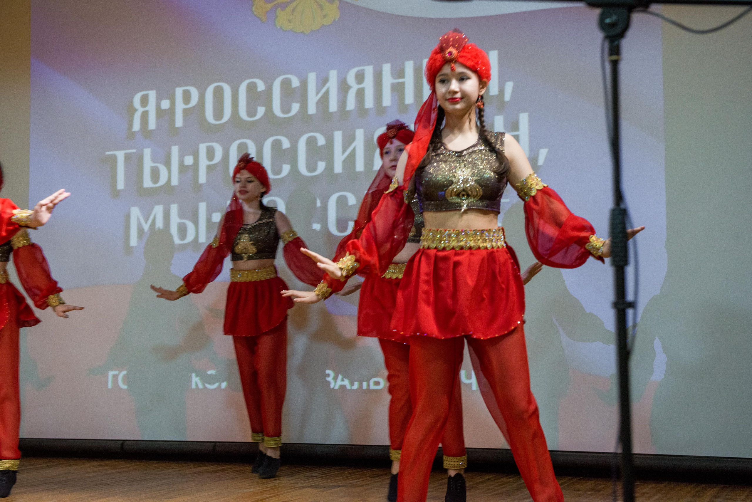 «Я-россиянин, ты — россиянин, мы — россияне!». Свадебный фотограф на Урале Виктор Соколов