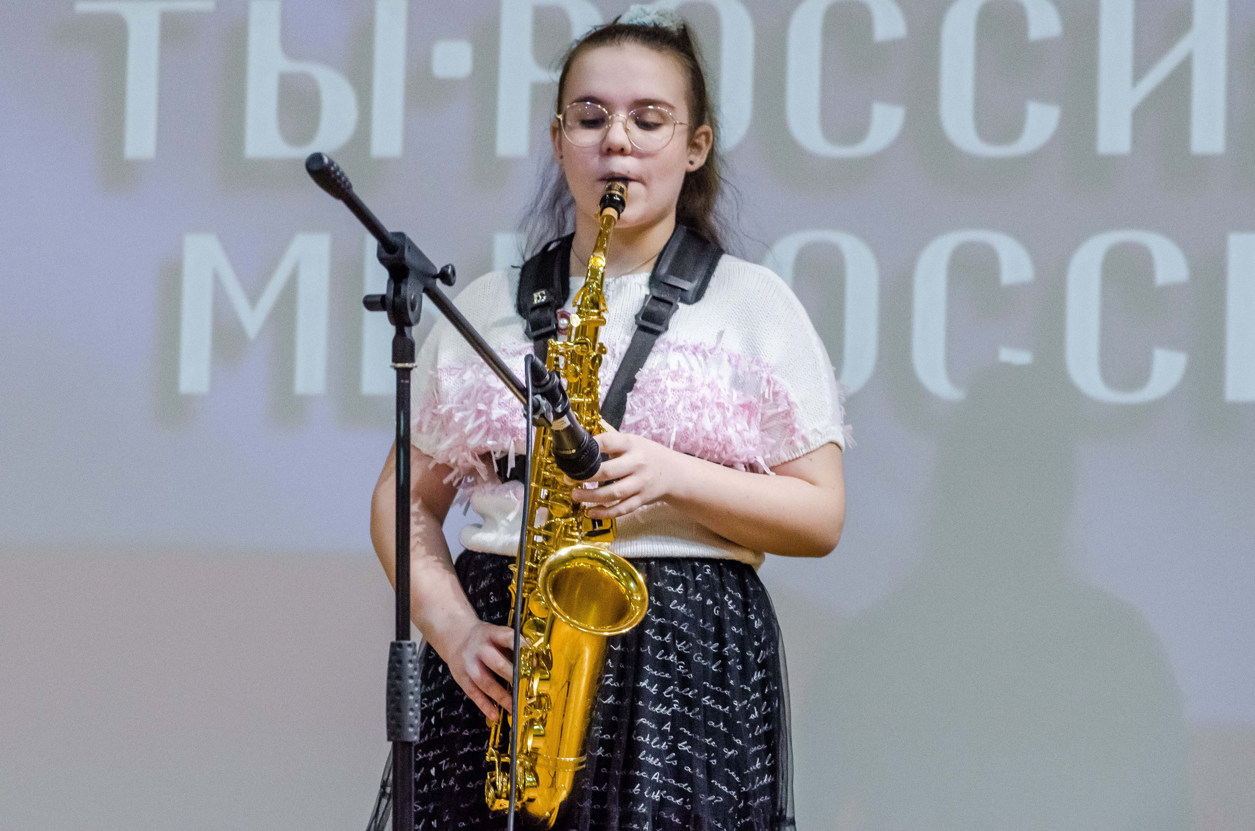 «Я-россиянин, ты — россиянин, мы — россияне!». Свадебный фотограф на Урале Виктор Соколов