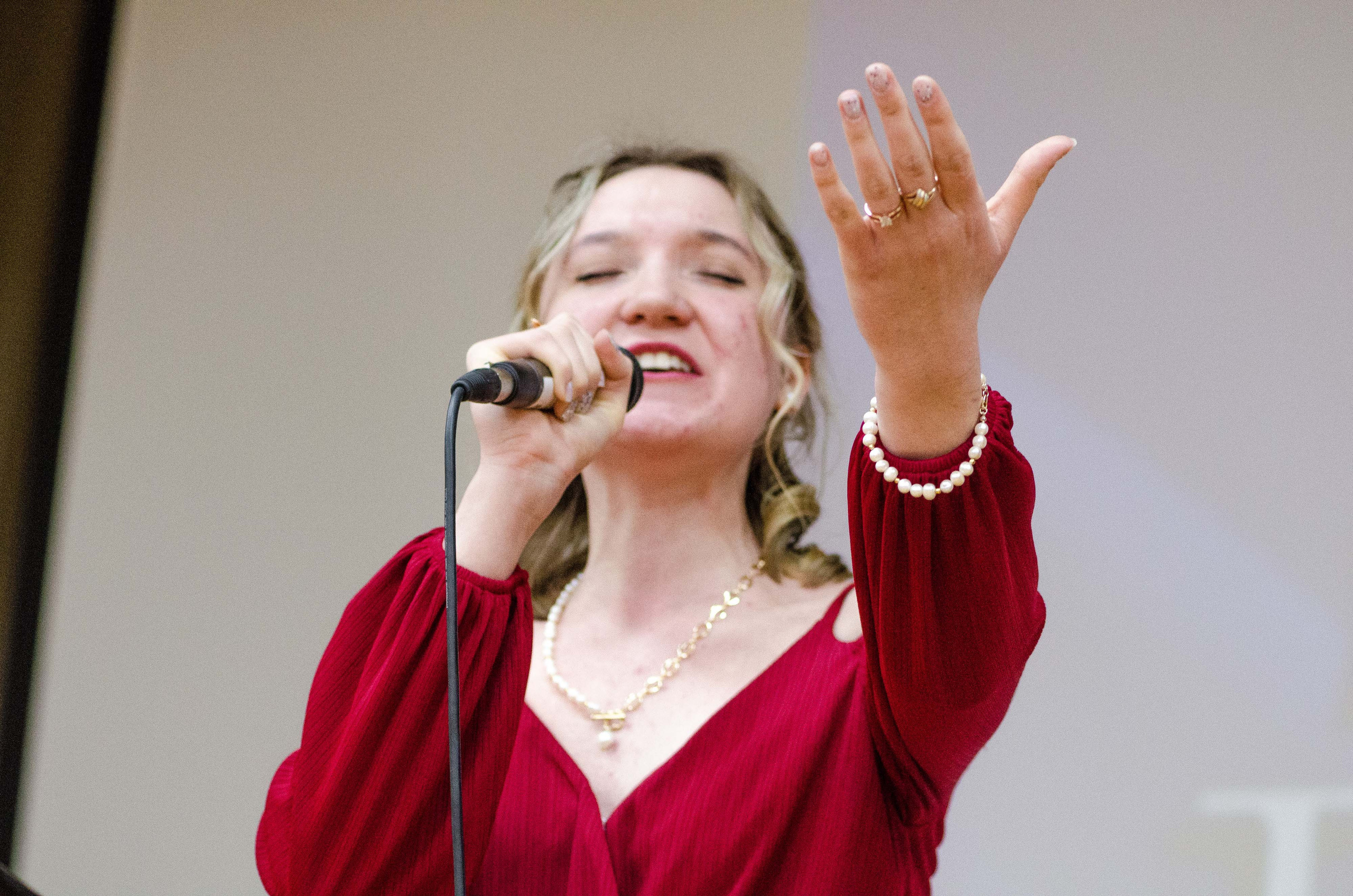 «Я-россиянин, ты — россиянин, мы — россияне!». Свадебный фотограф на Урале Виктор Соколов