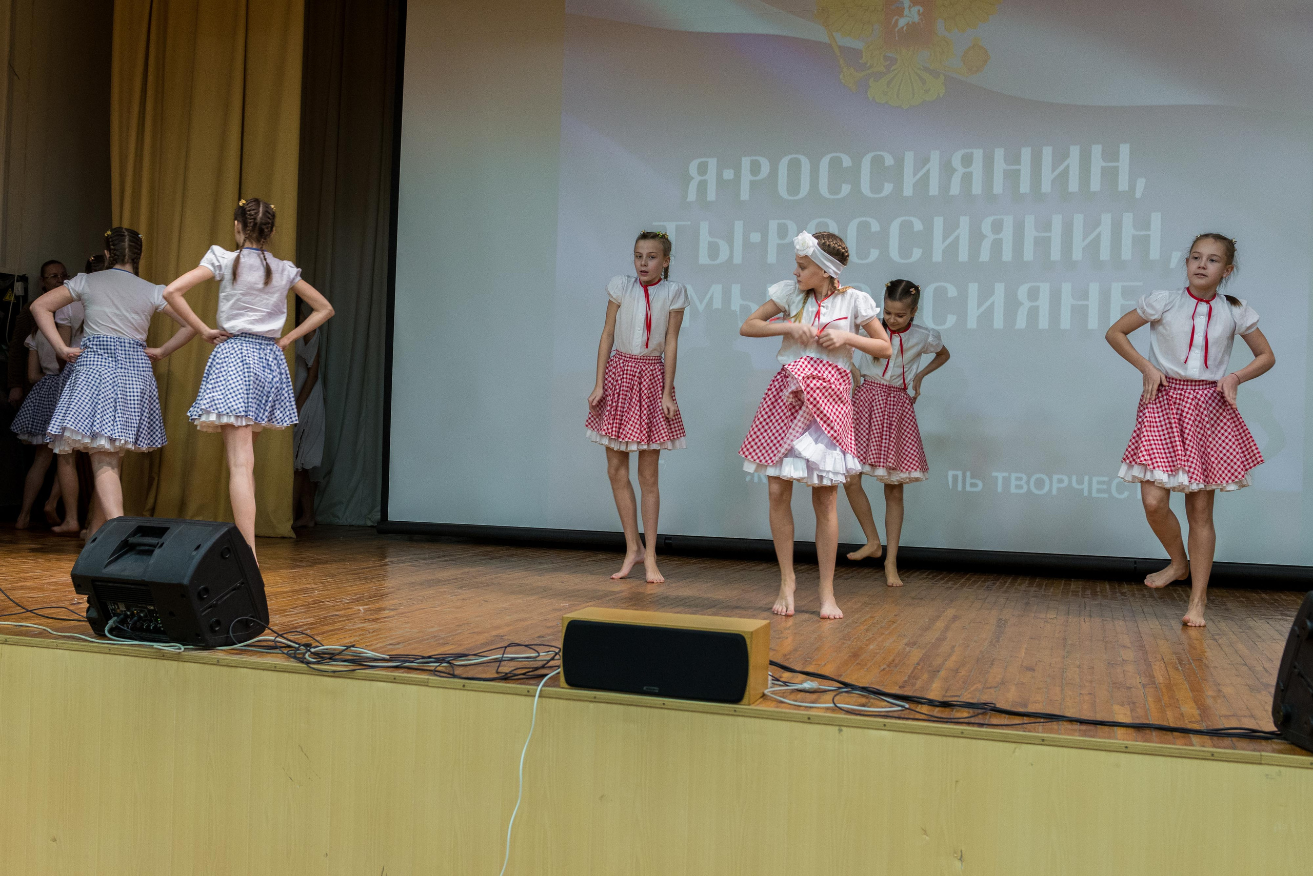 «Я-россиянин, ты — россиянин, мы — россияне!». Свадебный фотограф на Урале Виктор Соколов