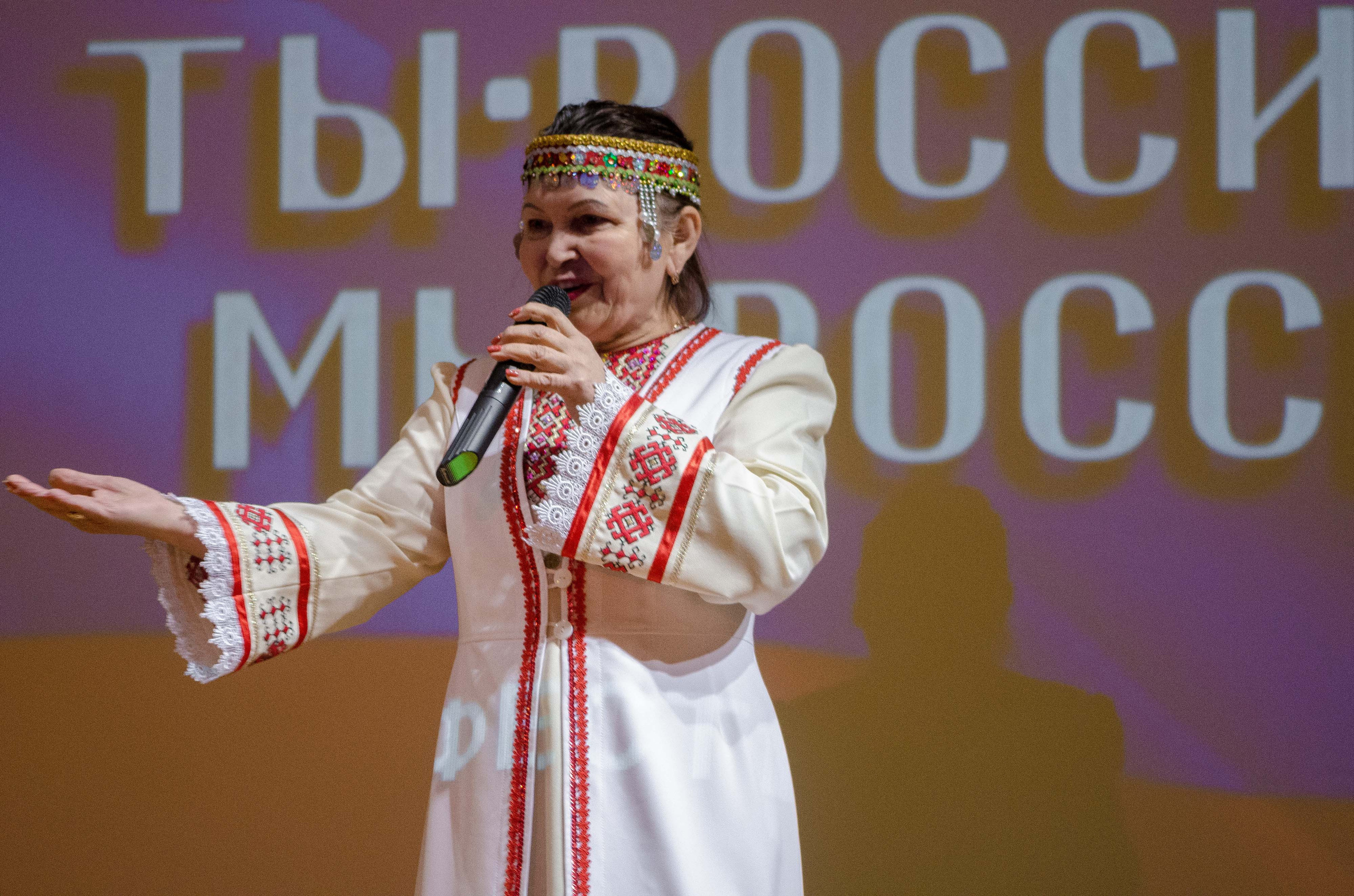 «Я-россиянин, ты — россиянин, мы — россияне!». Свадебный фотограф на Урале Виктор Соколов