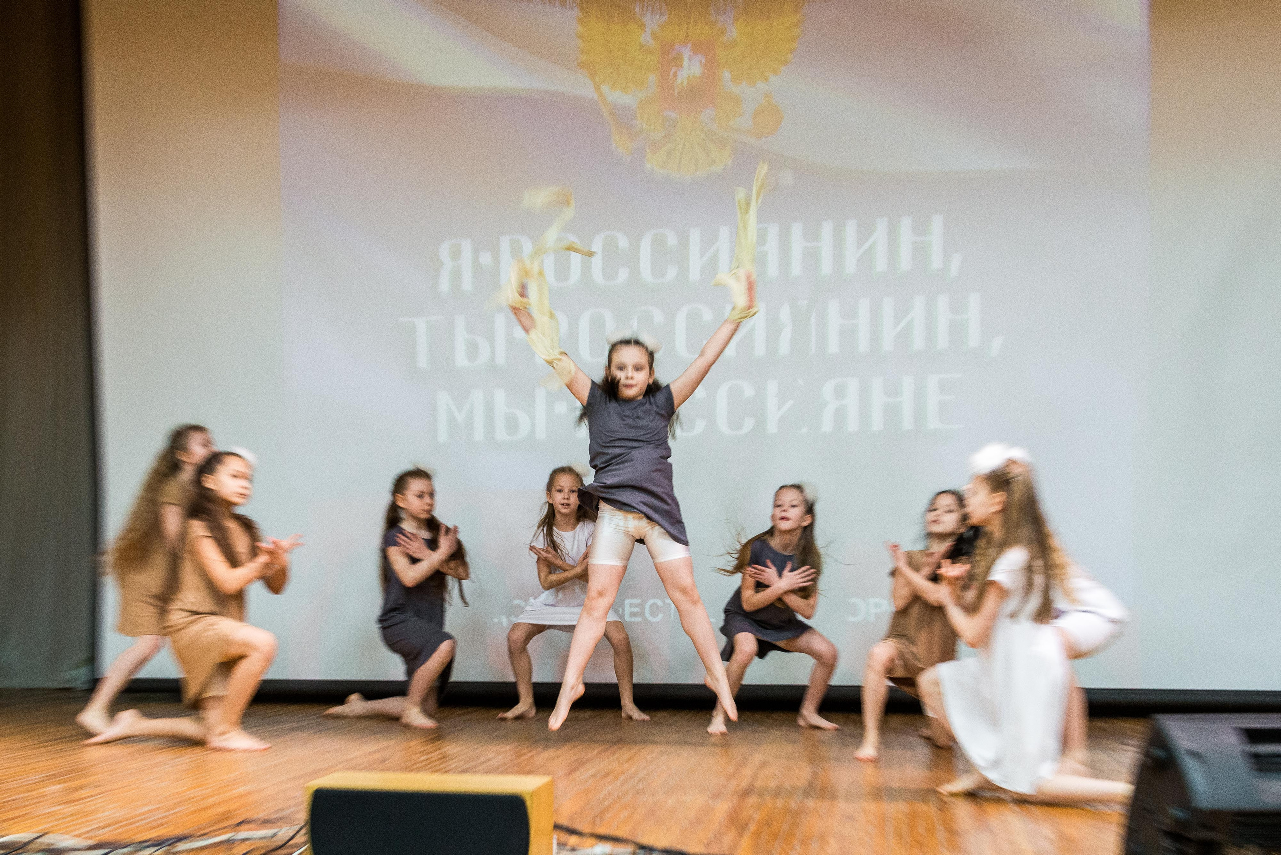 «Я-россиянин, ты — россиянин, мы — россияне!». Свадебный фотограф на Урале Виктор Соколов