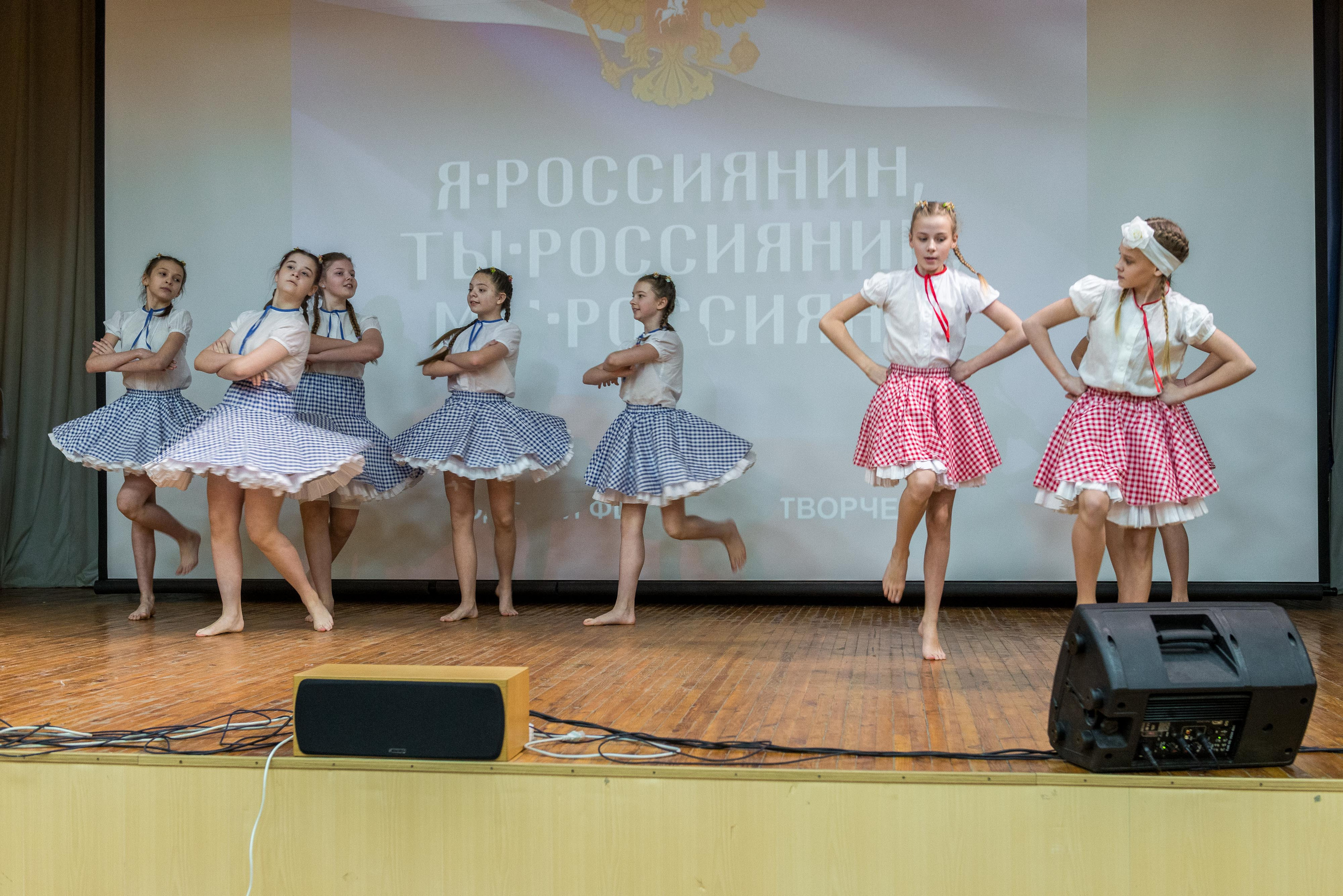 «Я-россиянин, ты — россиянин, мы — россияне!». Свадебный фотограф на Урале Виктор Соколов