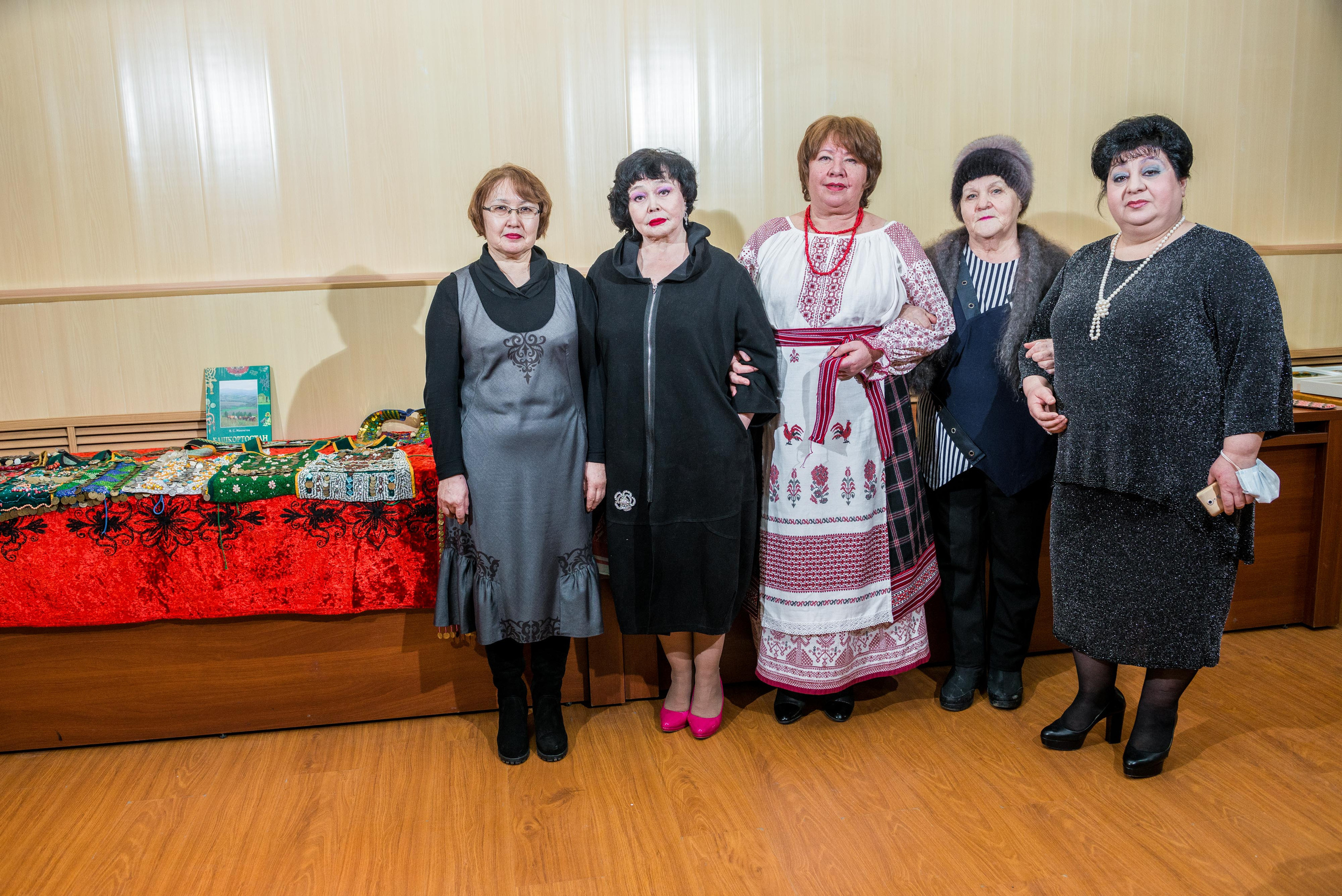 «Я-россиянин, ты — россиянин, мы — россияне!». Свадебный фотограф на Урале Виктор Соколов