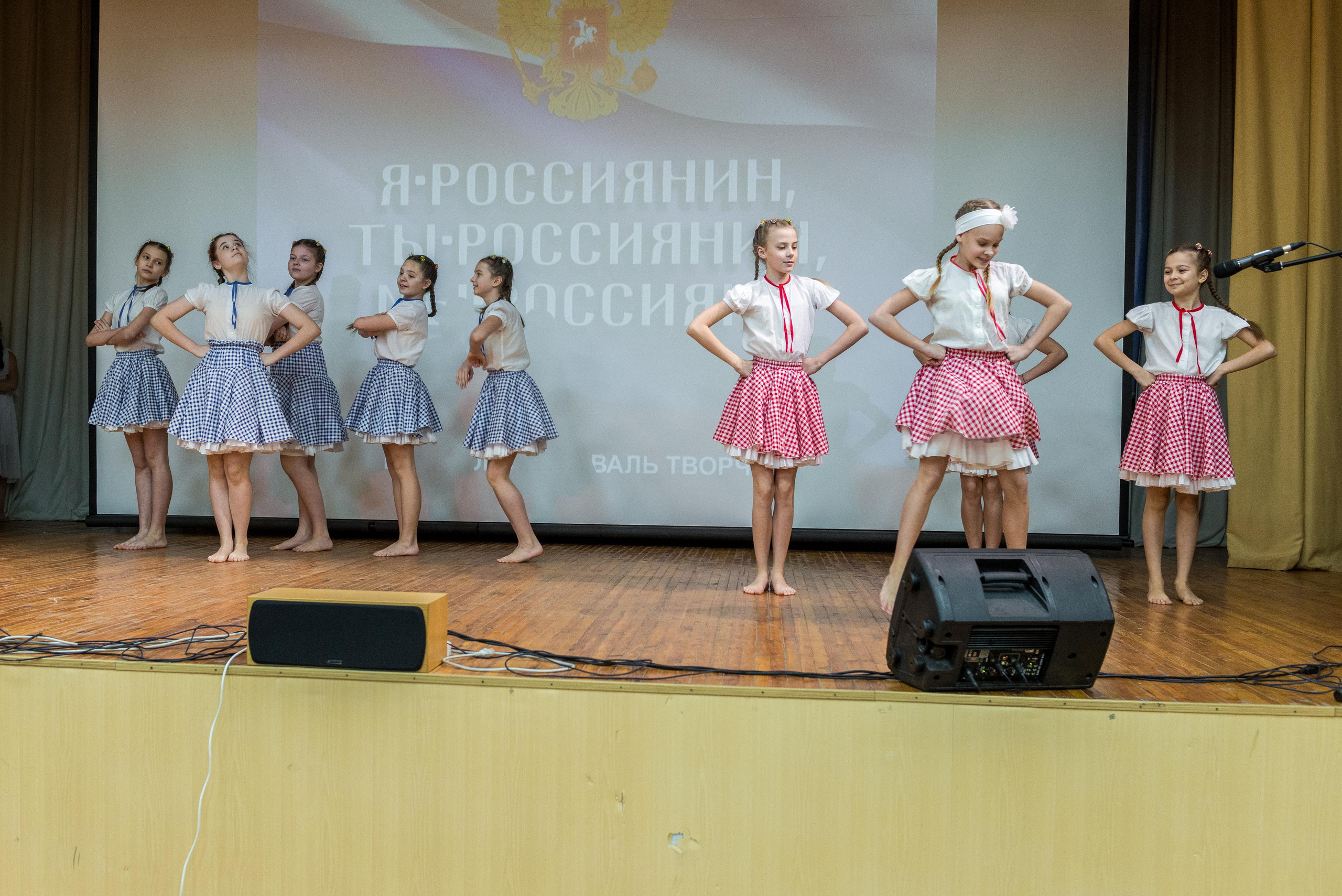 «Я-россиянин, ты — россиянин, мы — россияне!». Свадебный фотограф на Урале Виктор Соколов