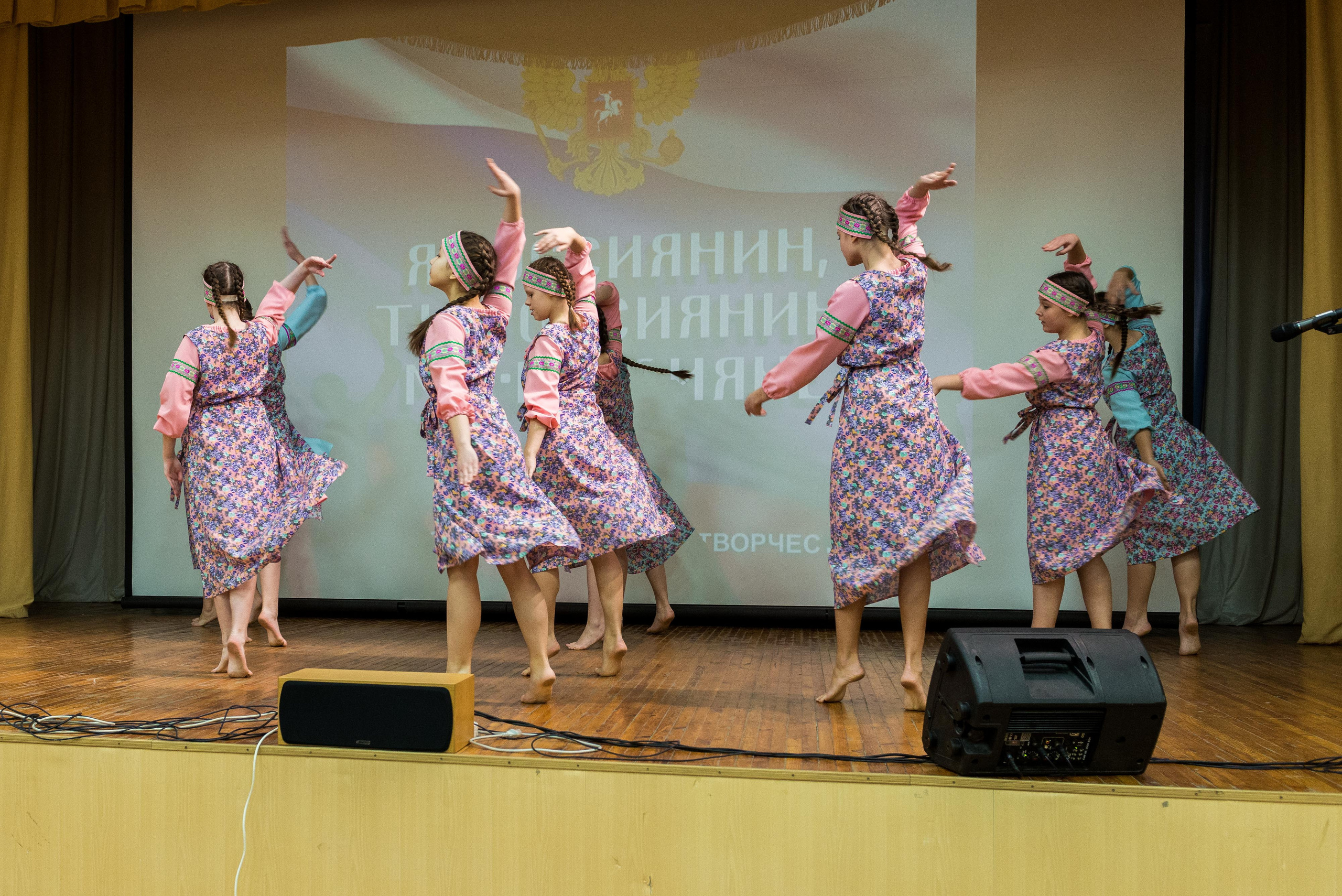 «Я-россиянин, ты — россиянин, мы — россияне!». Свадебный фотограф на Урале Виктор Соколов