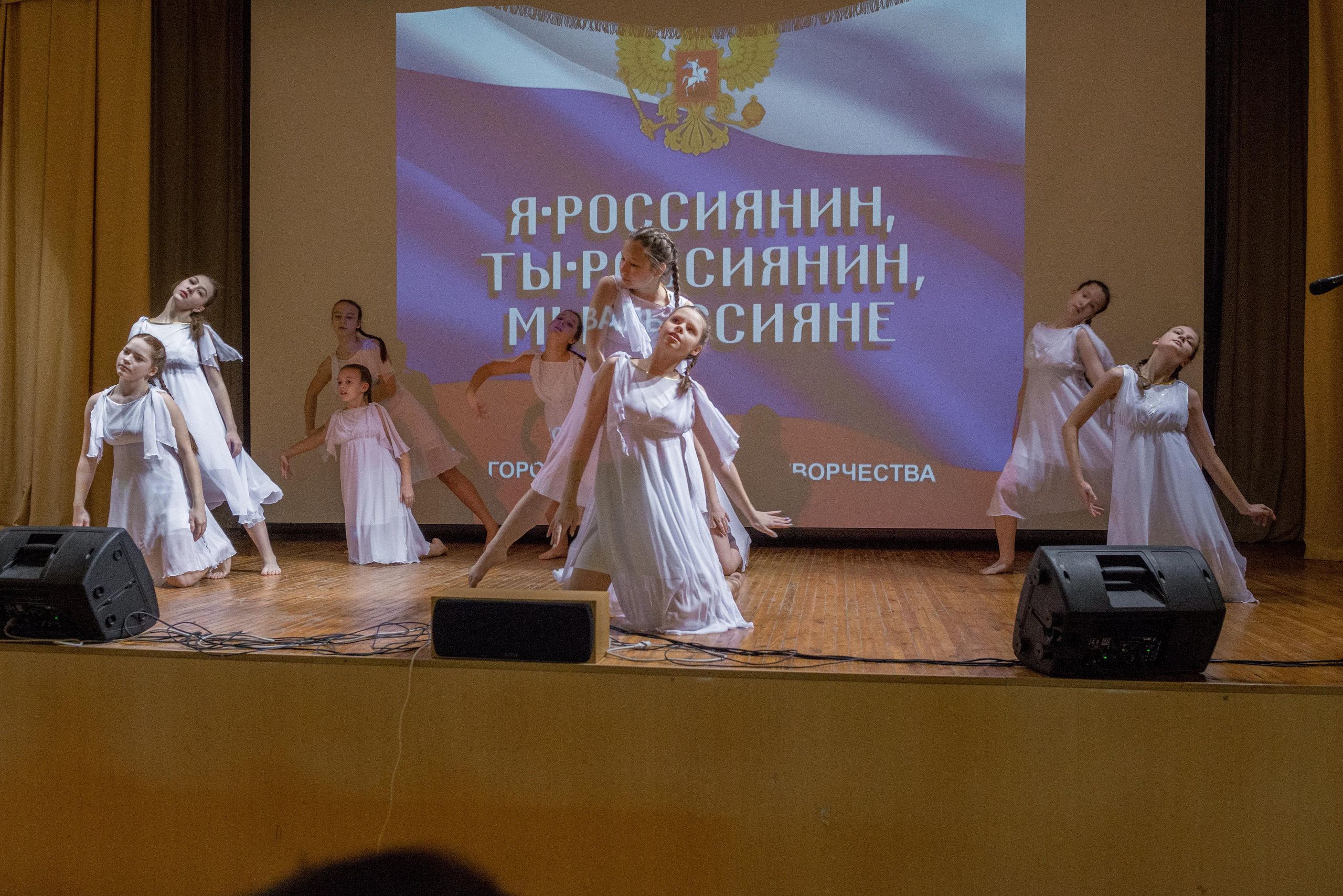 «Я-россиянин, ты — россиянин, мы — россияне!». Свадебный фотограф на Урале Виктор Соколов