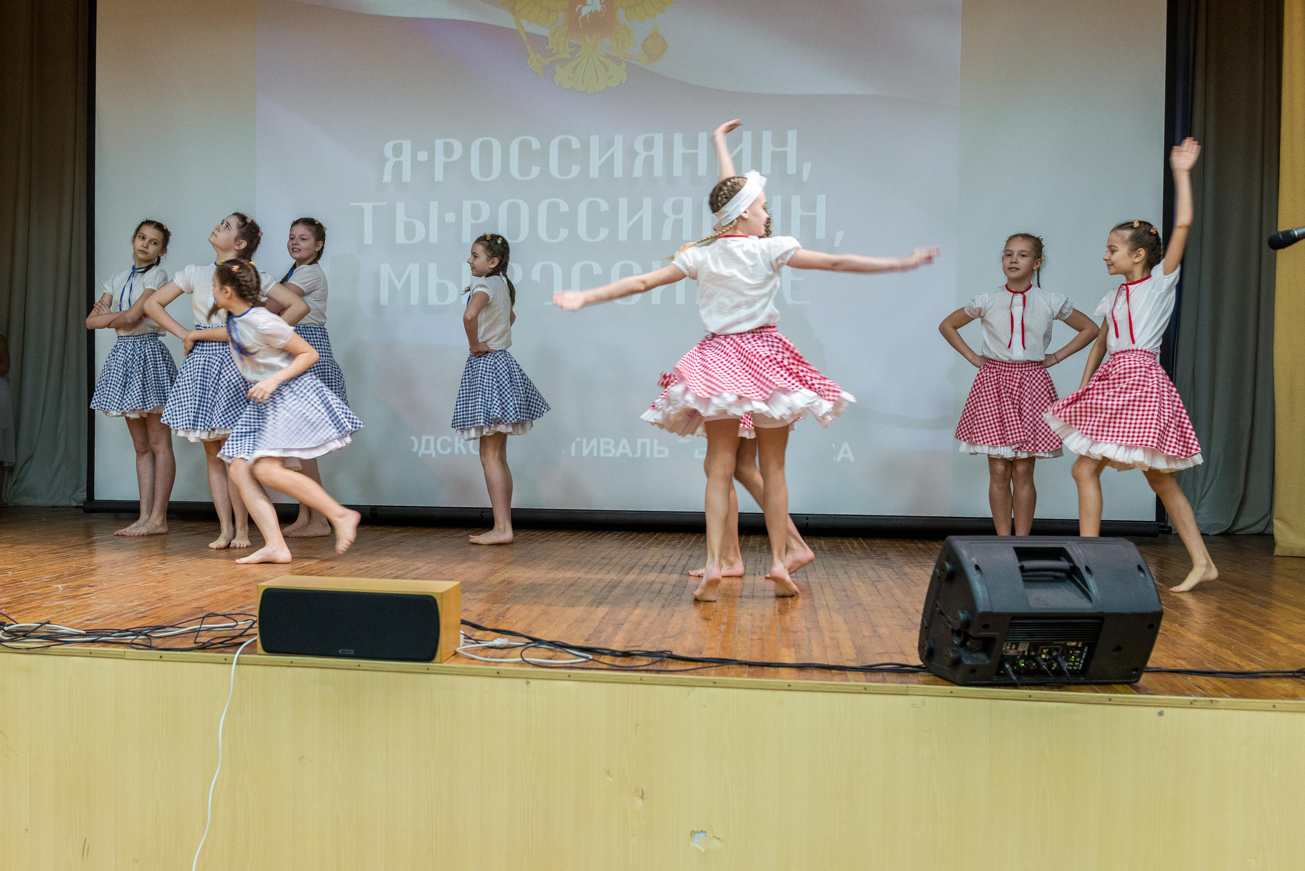 «Я-россиянин, ты — россиянин, мы — россияне!». Свадебный фотограф на Урале Виктор Соколов