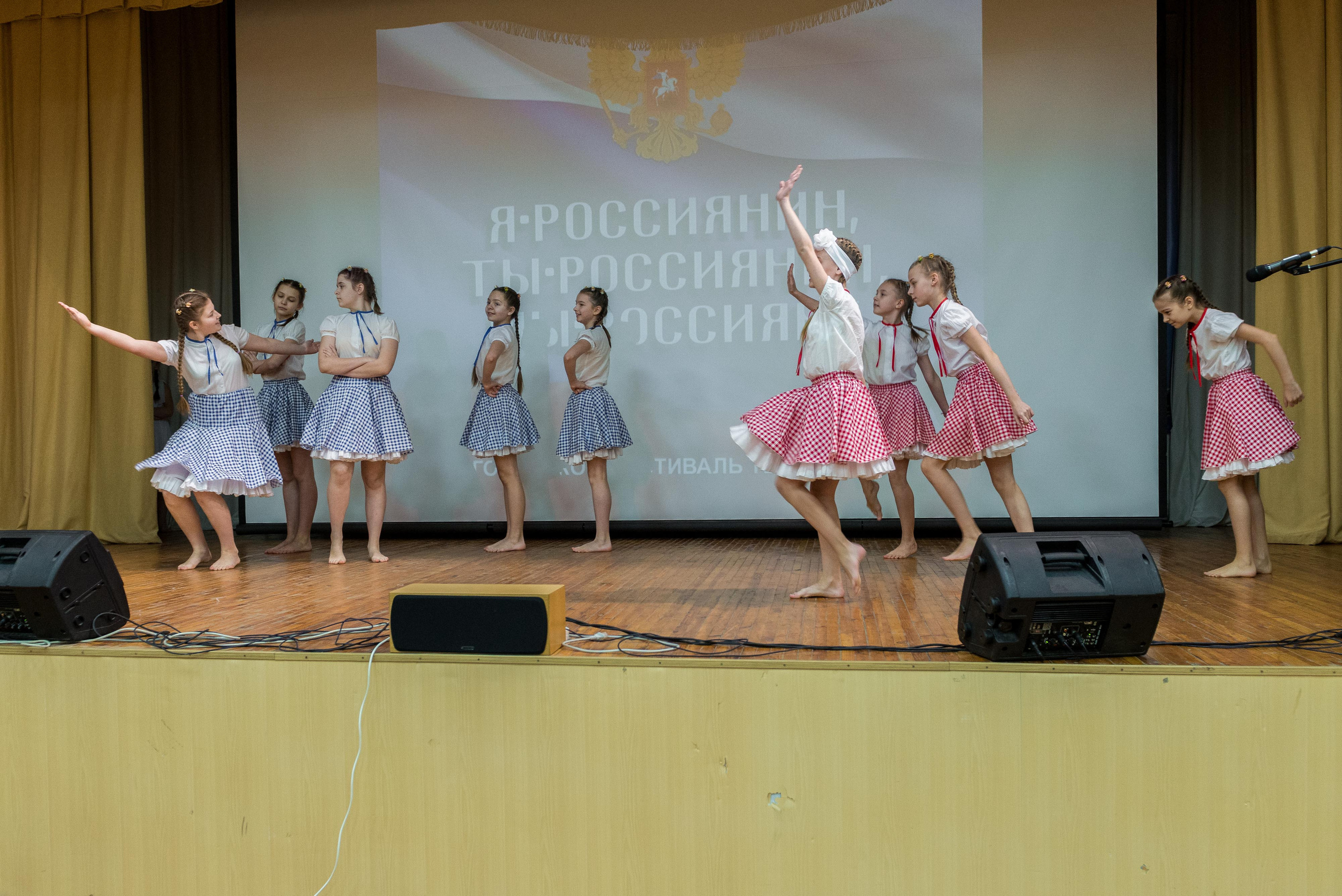 «Я-россиянин, ты — россиянин, мы — россияне!». Свадебный фотограф на Урале Виктор Соколов