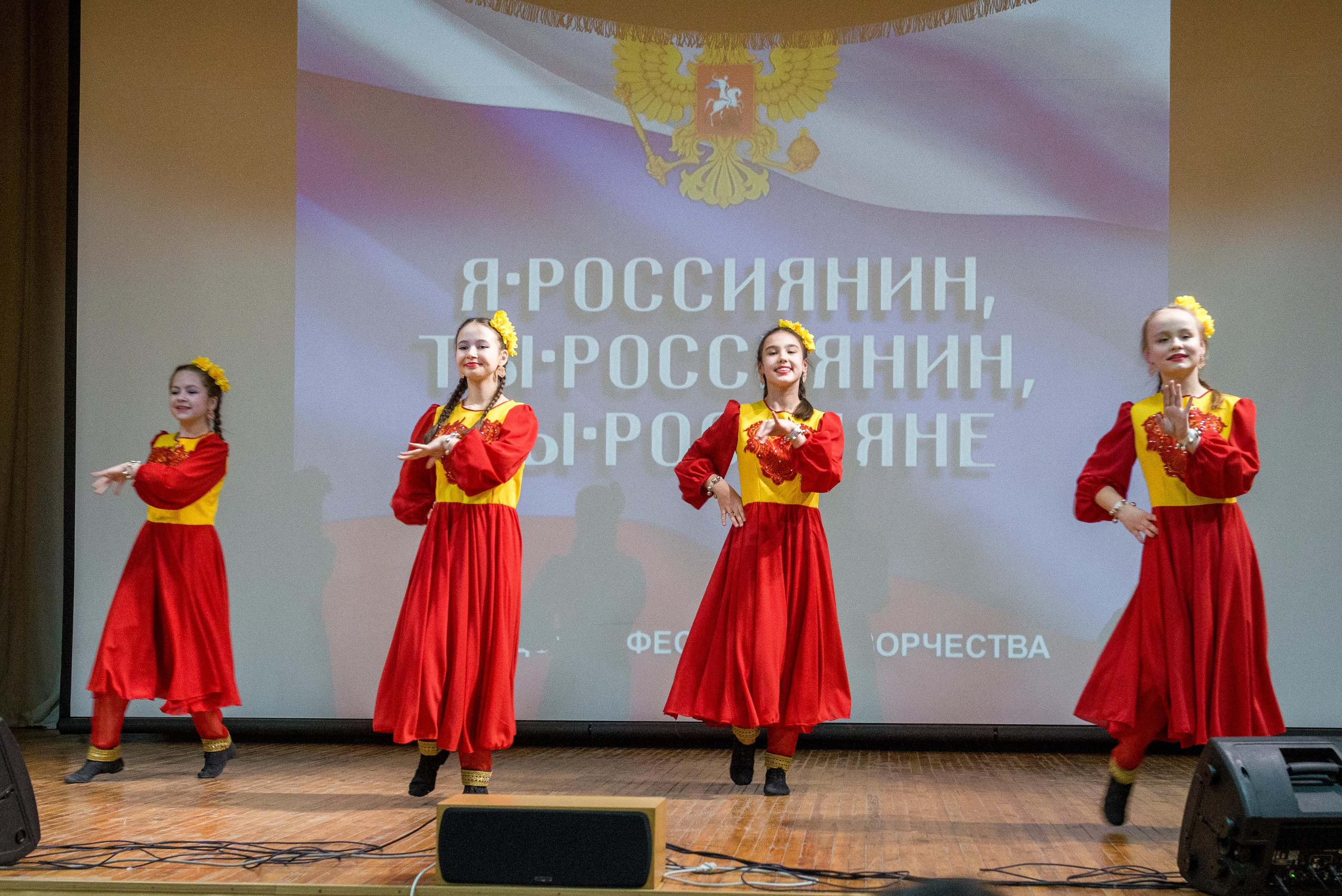 «Я-россиянин, ты — россиянин, мы — россияне!». Свадебный фотограф на Урале Виктор Соколов