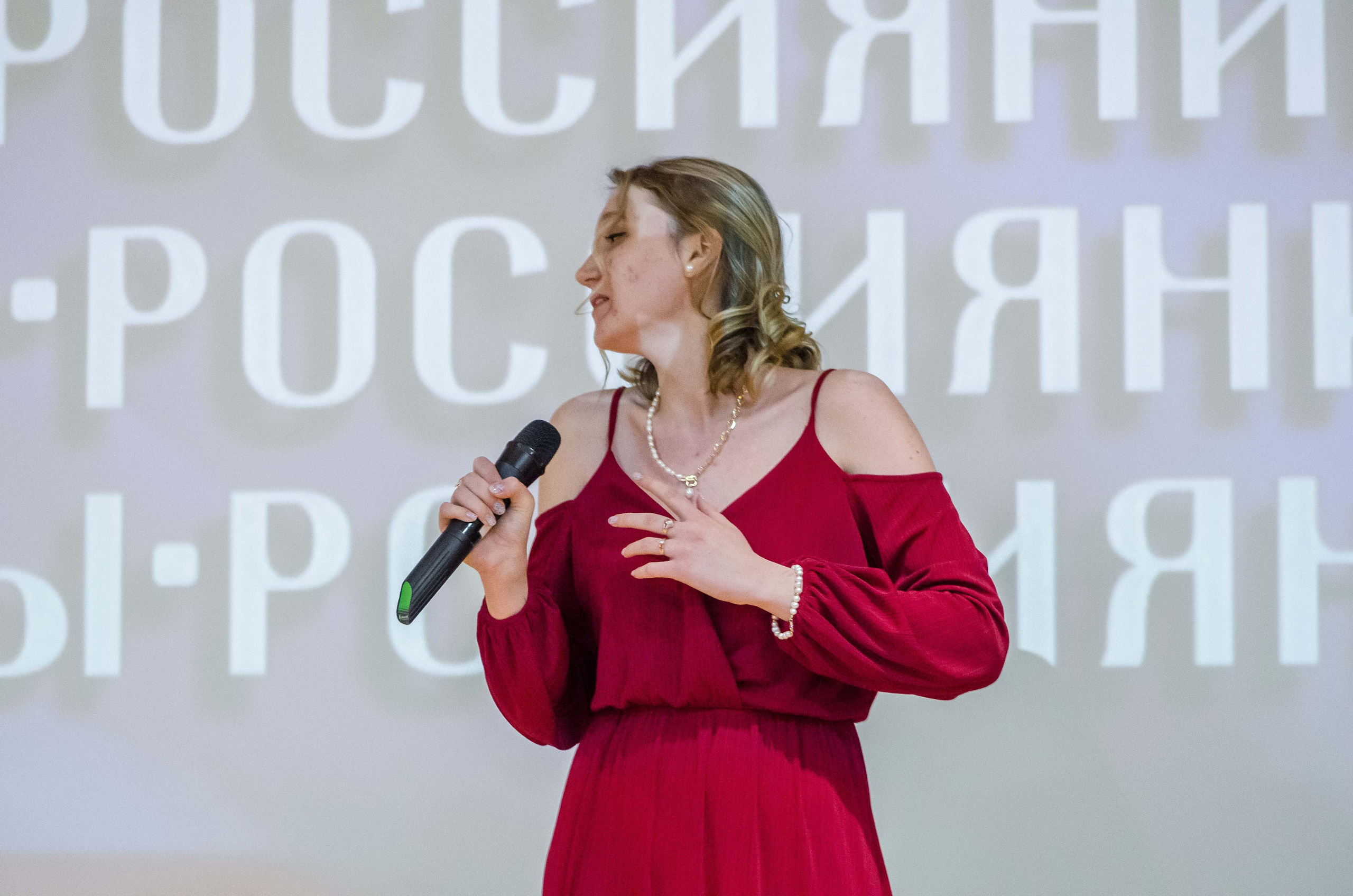 «Я-россиянин, ты — россиянин, мы — россияне!». Свадебный фотограф на Урале Виктор Соколов