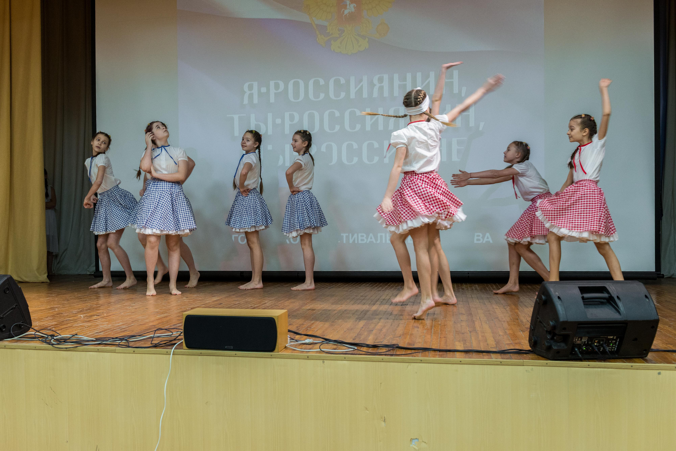 «Я-россиянин, ты — россиянин, мы — россияне!». Свадебный фотограф на Урале Виктор Соколов