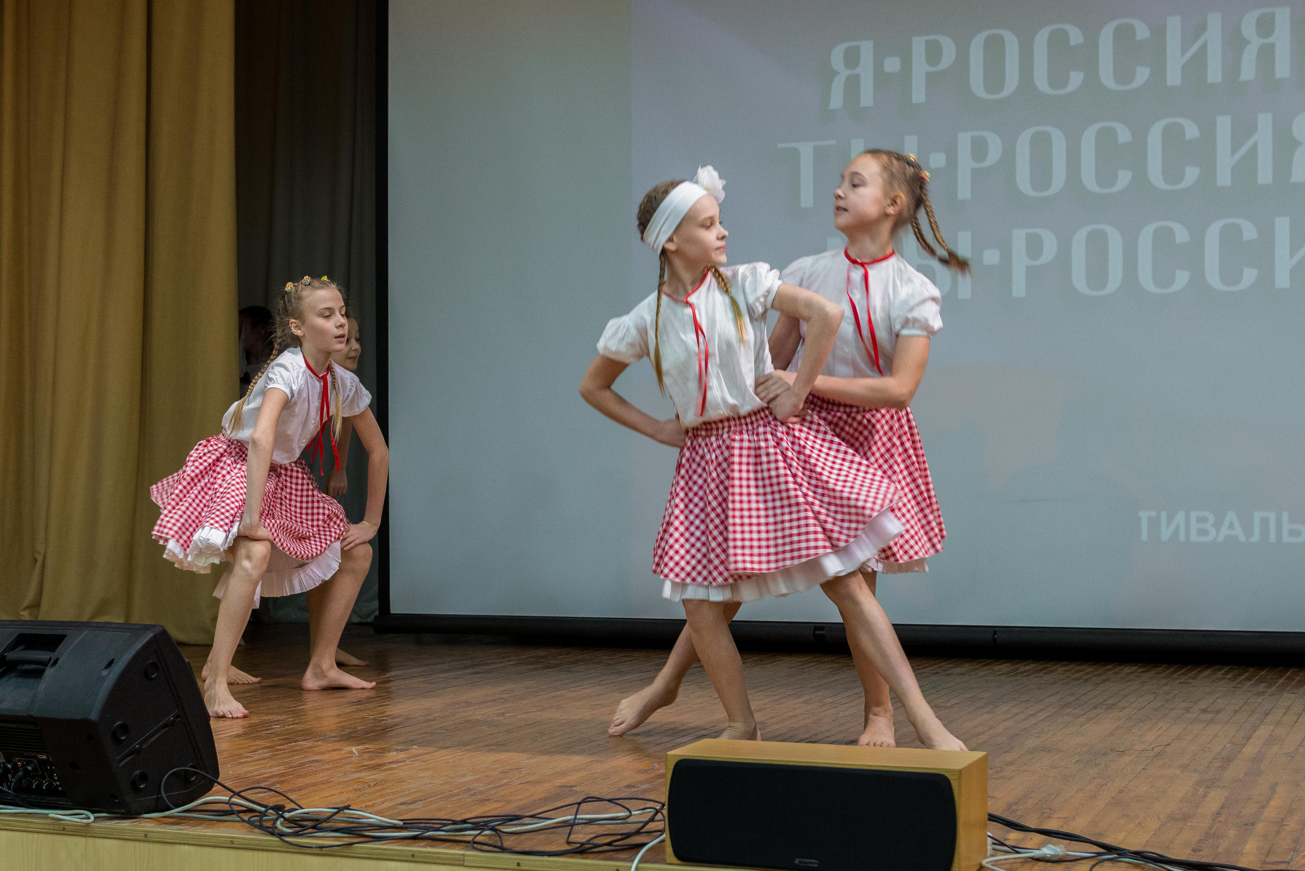 «Я-россиянин, ты — россиянин, мы — россияне!». Свадебный фотограф на Урале Виктор Соколов