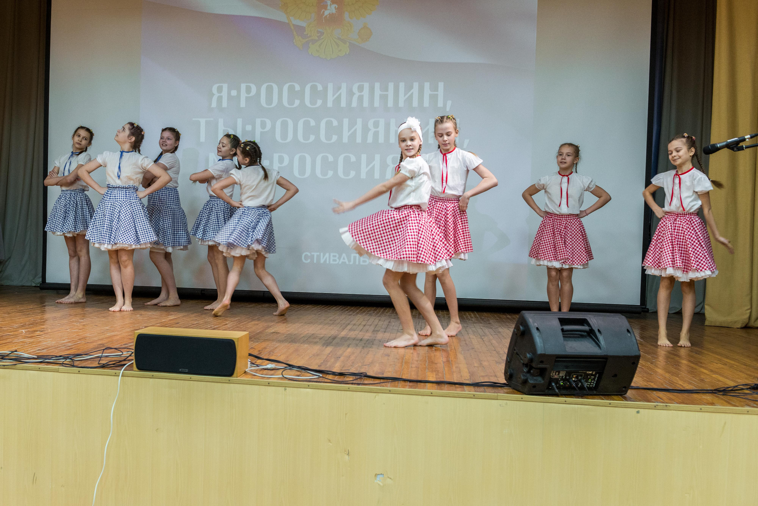 «Я-россиянин, ты — россиянин, мы — россияне!». Свадебный фотограф на Урале Виктор Соколов