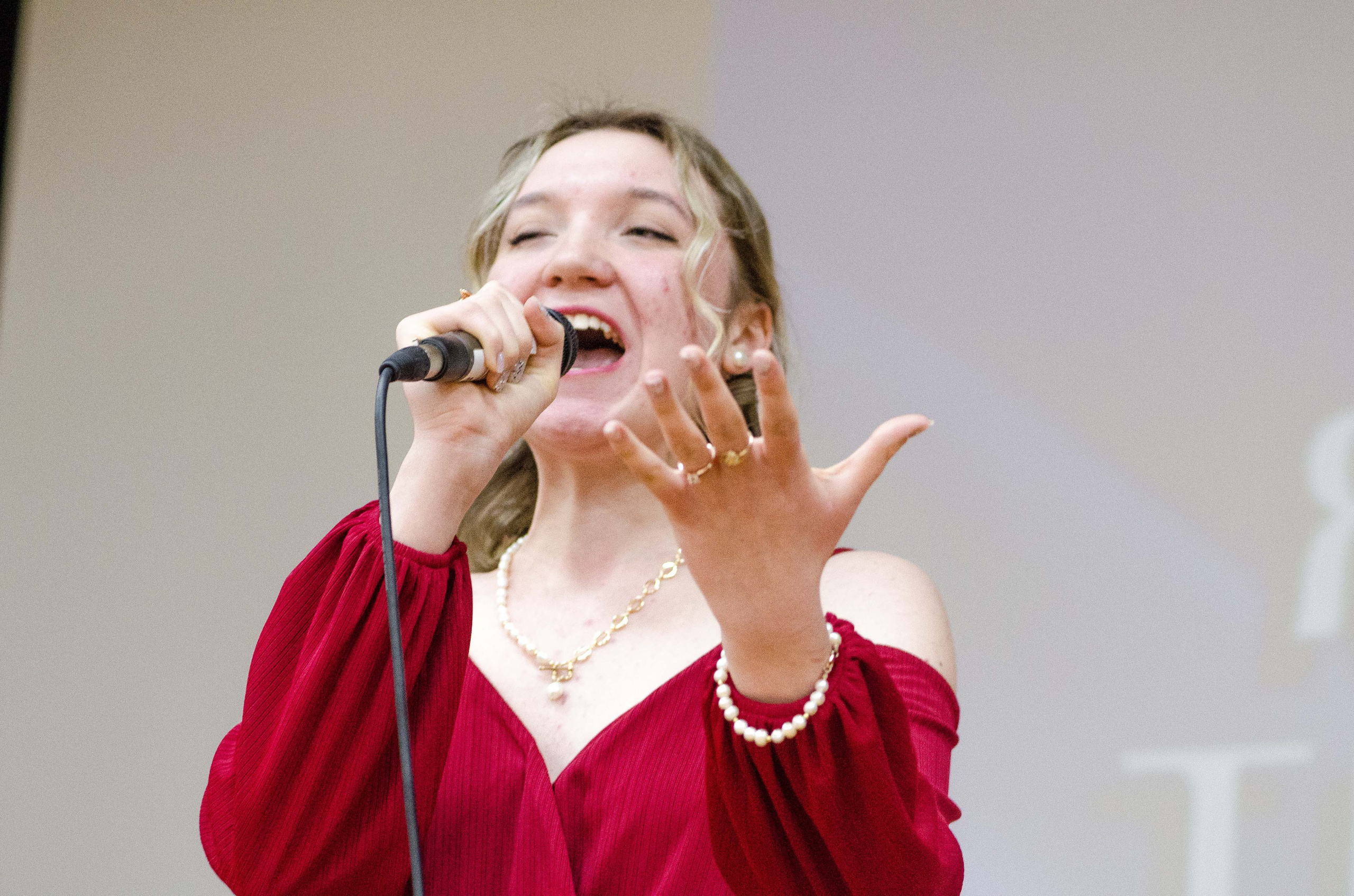 «Я-россиянин, ты — россиянин, мы — россияне!». Свадебный фотограф на Урале Виктор Соколов