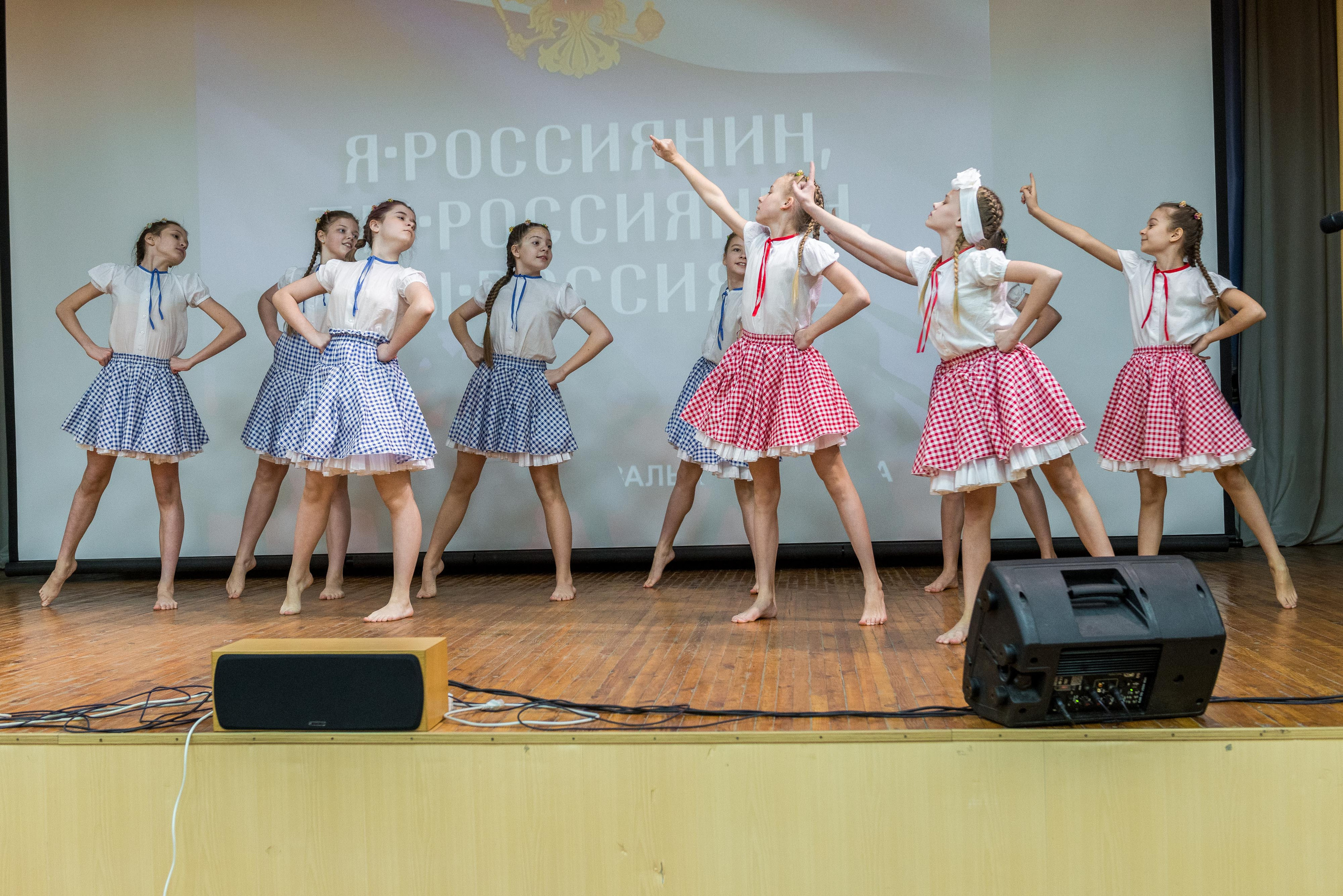 «Я-россиянин, ты — россиянин, мы — россияне!». Свадебный фотограф на Урале Виктор Соколов