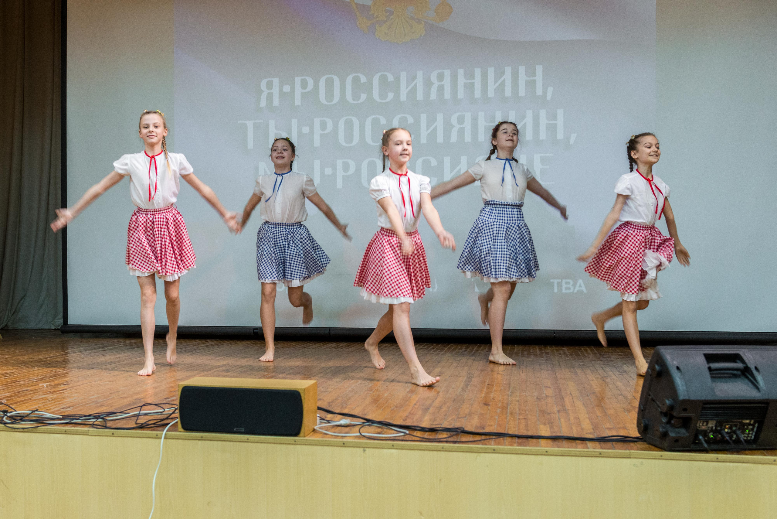 «Я-россиянин, ты — россиянин, мы — россияне!». Свадебный фотограф на Урале Виктор Соколов