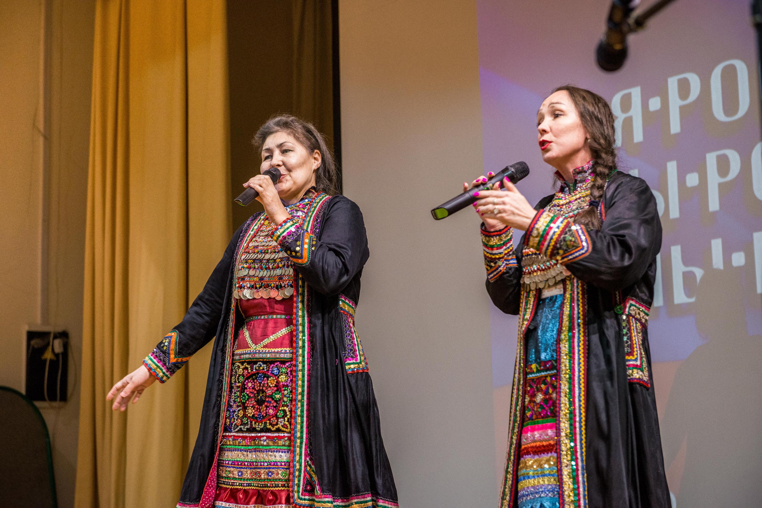 «Я-россиянин, ты — россиянин, мы — россияне!». Свадебный фотограф на Урале Виктор Соколов