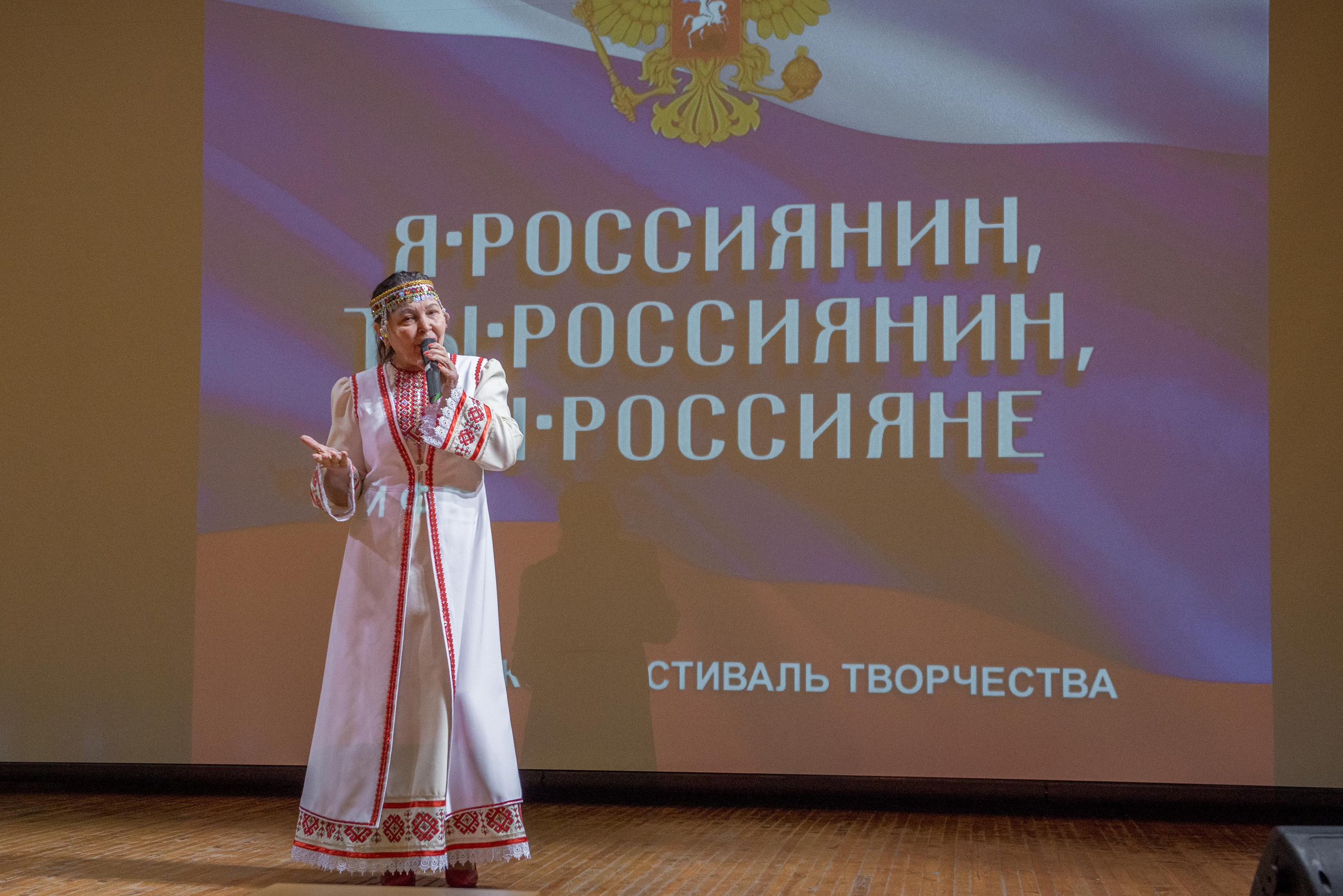 «Я-россиянин, ты — россиянин, мы — россияне!». Свадебный фотограф на Урале Виктор Соколов