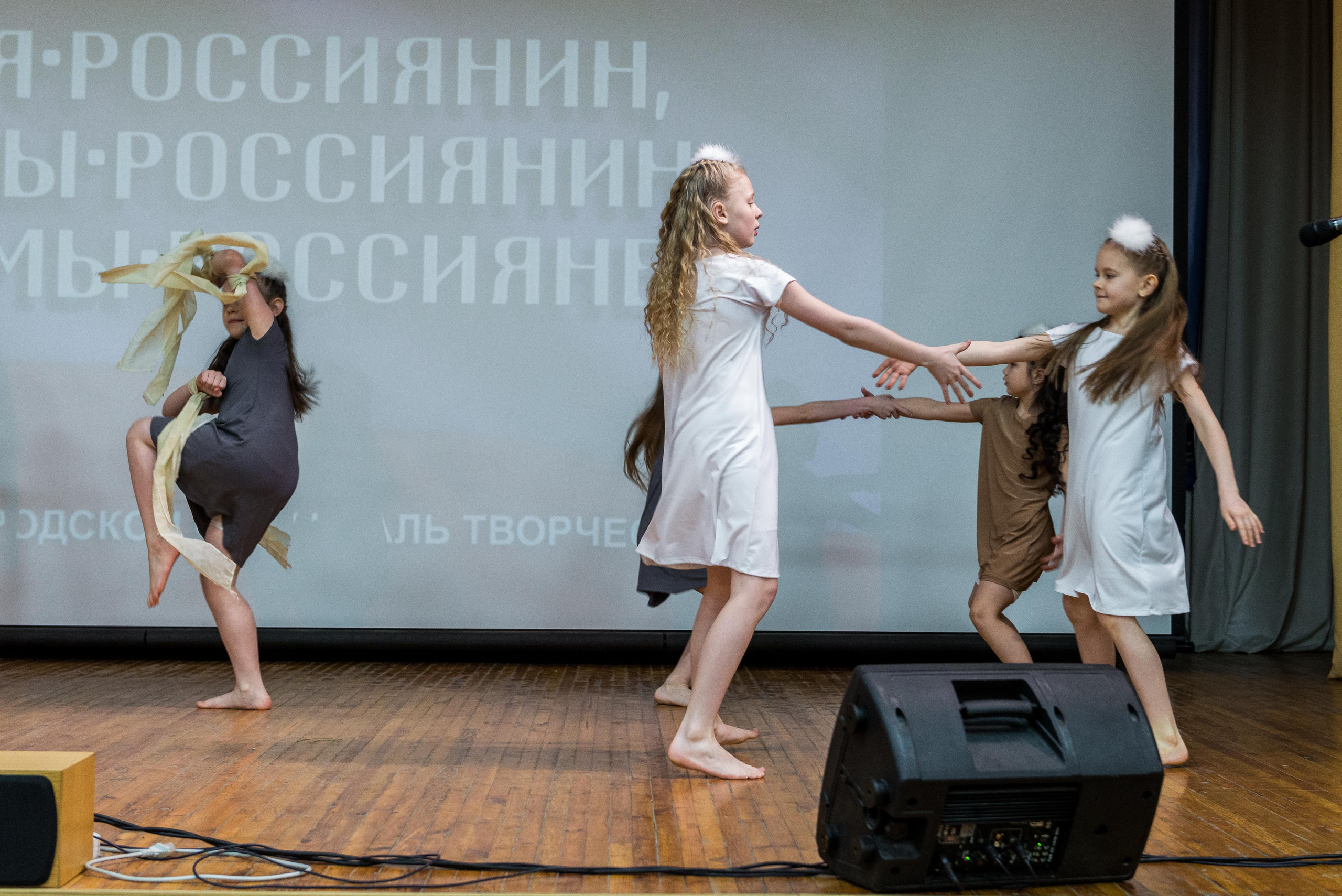 «Я-россиянин, ты — россиянин, мы — россияне!». Свадебный фотограф на Урале Виктор Соколов