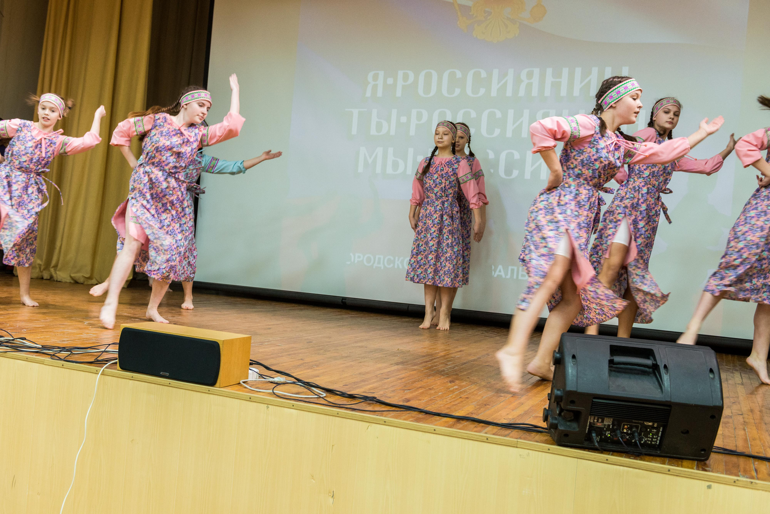 «Я-россиянин, ты — россиянин, мы — россияне!». Свадебный фотограф на Урале Виктор Соколов