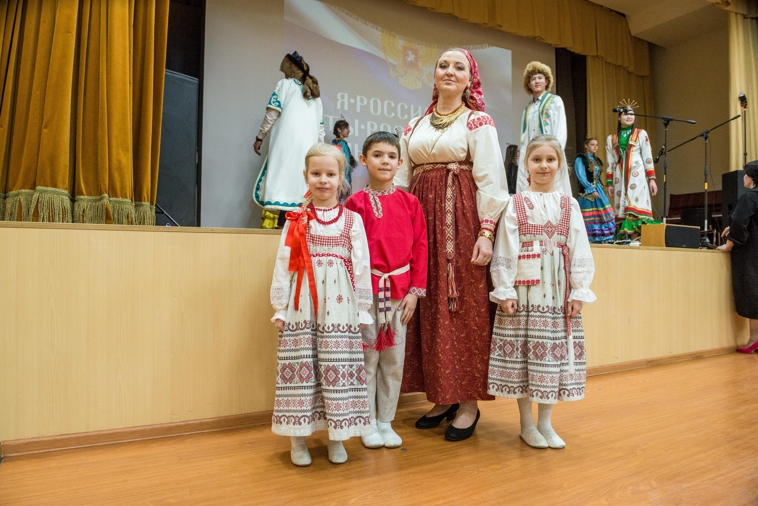 «Я-россиянин, ты — россиянин, мы — россияне!». Свадебный фотограф на Урале Виктор Соколов