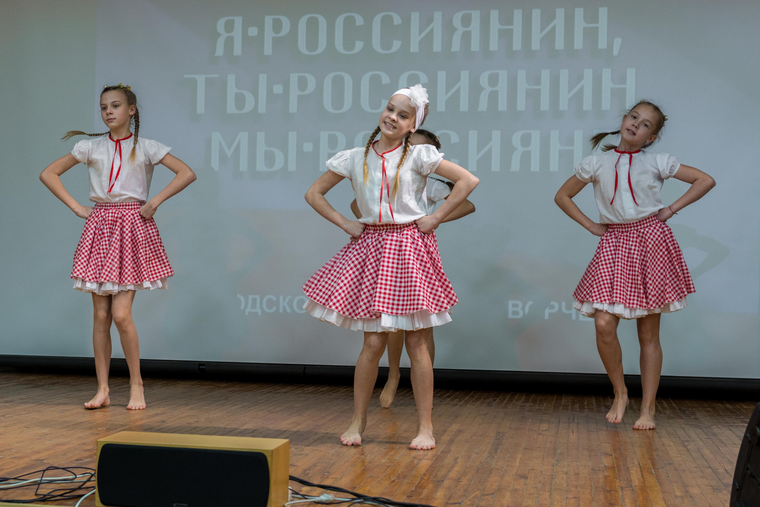 «Я-россиянин, ты — россиянин, мы — россияне!». Свадебный фотограф на Урале Виктор Соколов