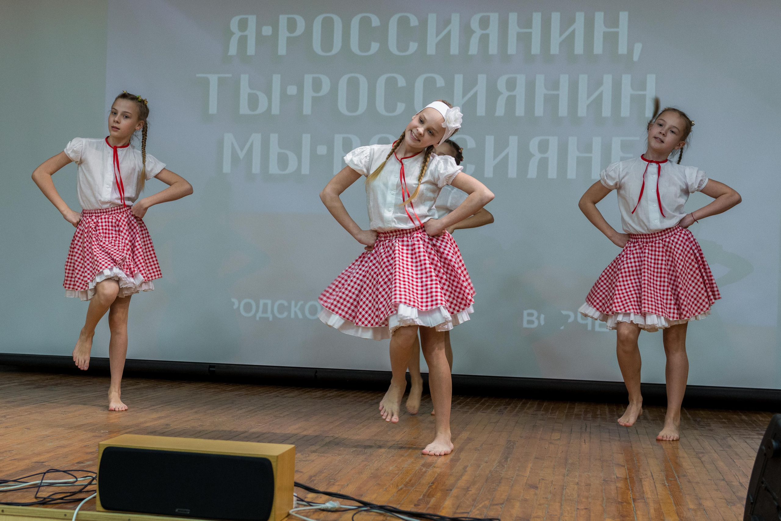 «Я-россиянин, ты — россиянин, мы — россияне!». Свадебный фотограф на Урале Виктор Соколов