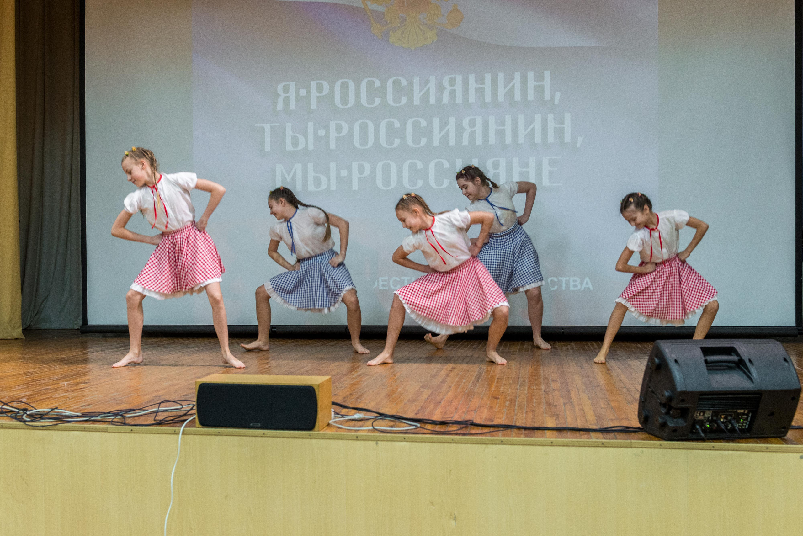 «Я-россиянин, ты — россиянин, мы — россияне!». Свадебный фотограф на Урале Виктор Соколов