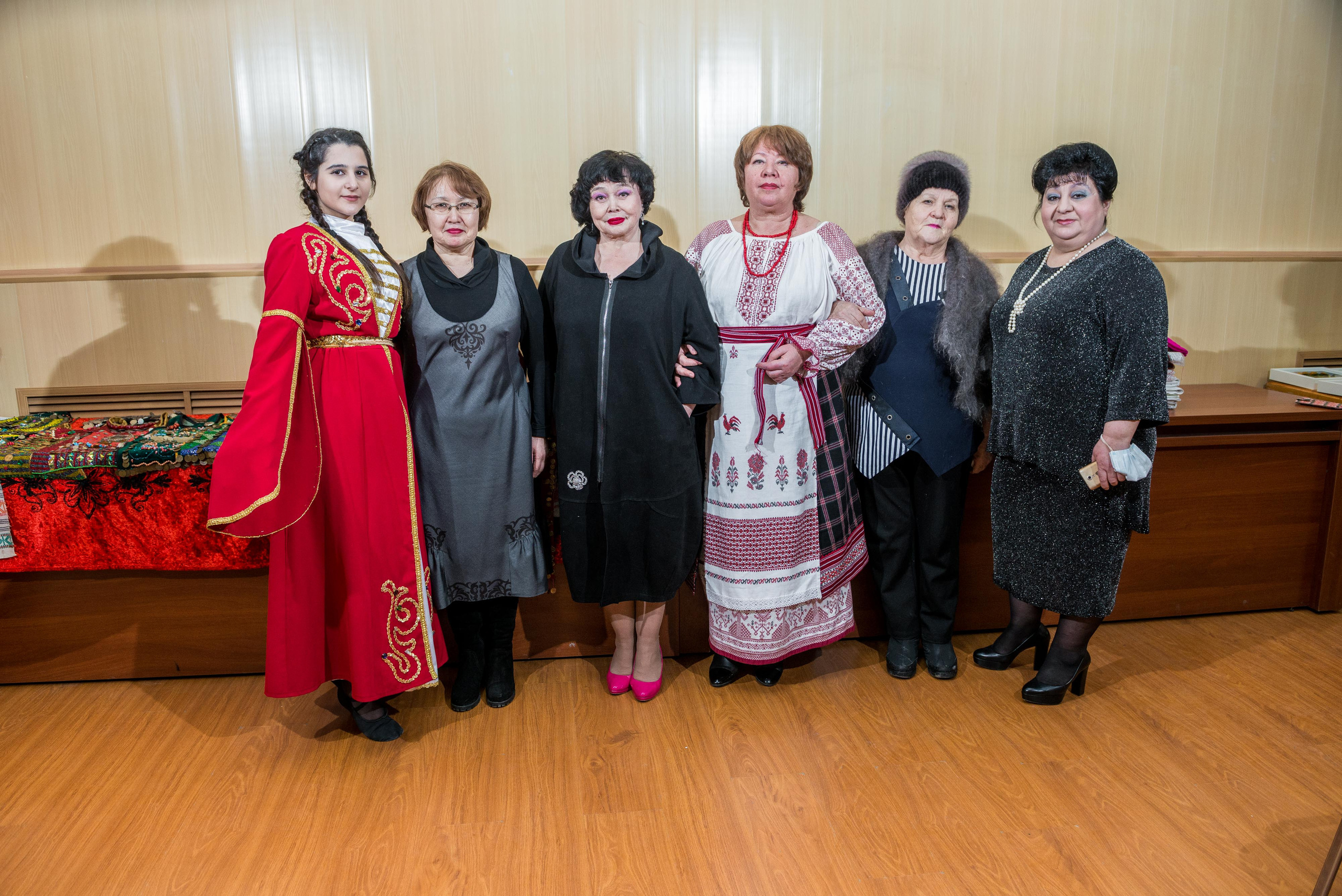 «Я-россиянин, ты — россиянин, мы — россияне!». Свадебный фотограф на Урале Виктор Соколов