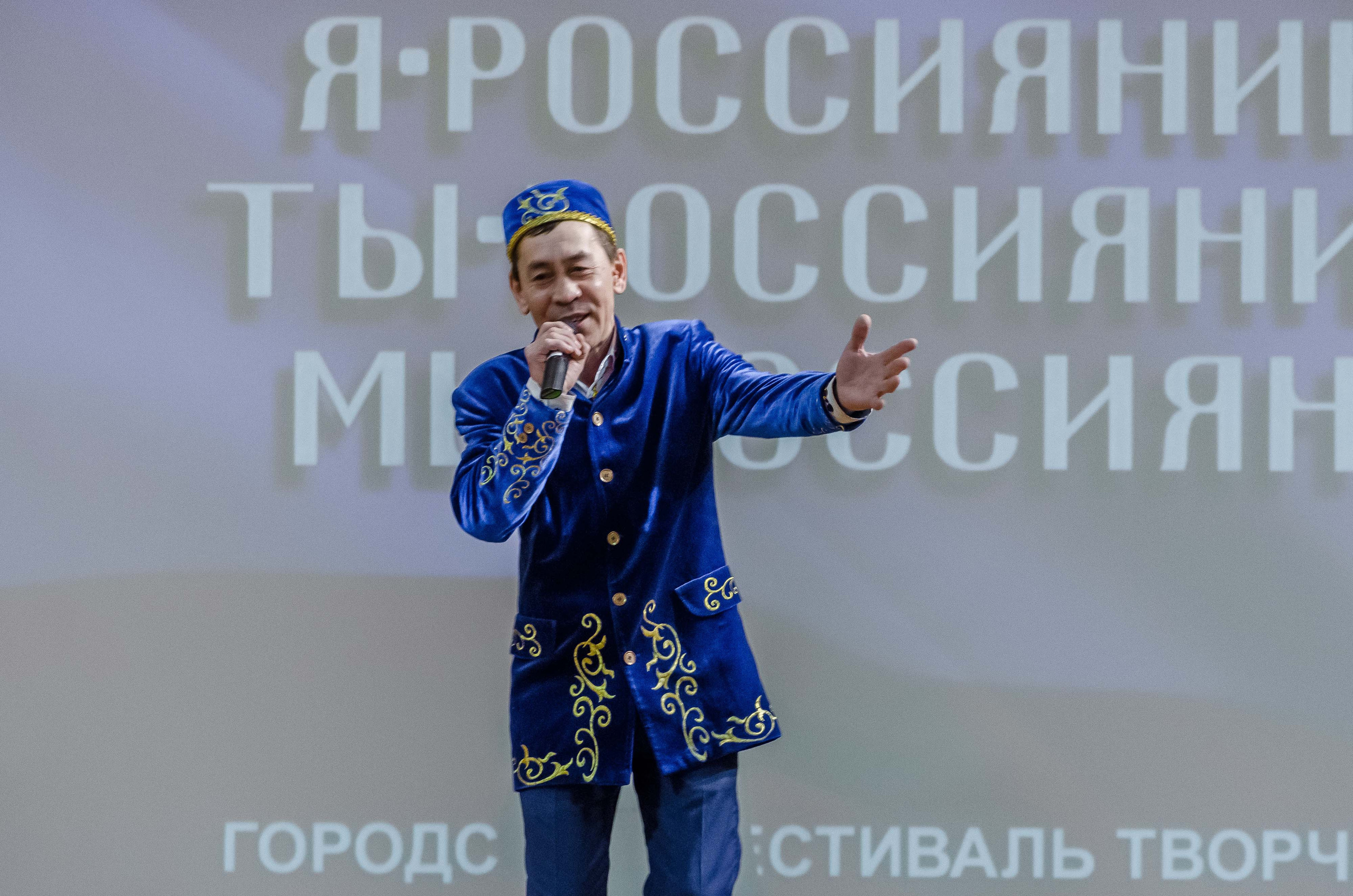 «Я-россиянин, ты — россиянин, мы — россияне!». Свадебный фотограф на Урале Виктор Соколов