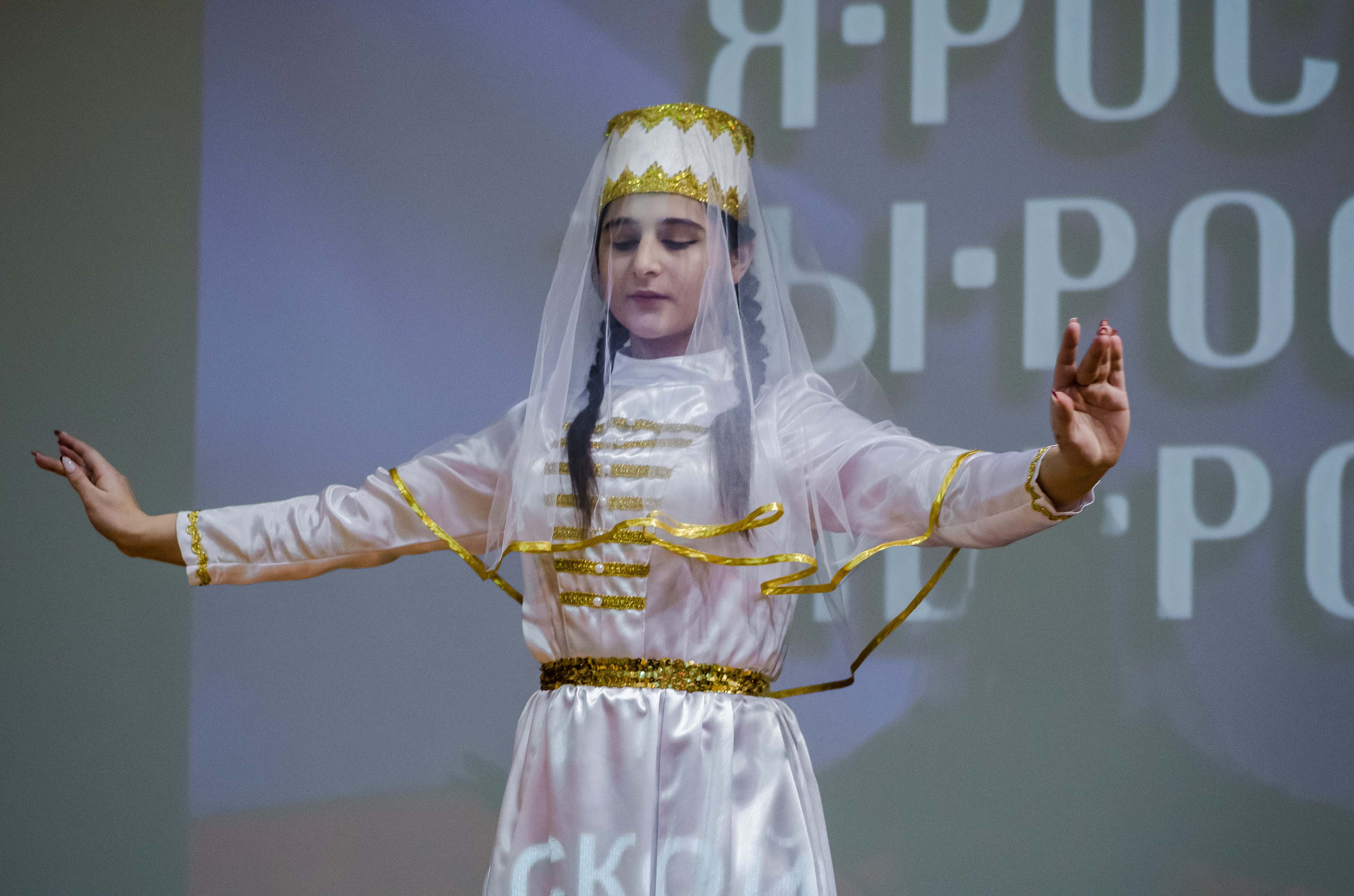 «Я-россиянин, ты — россиянин, мы — россияне!». Свадебный фотограф на Урале Виктор Соколов