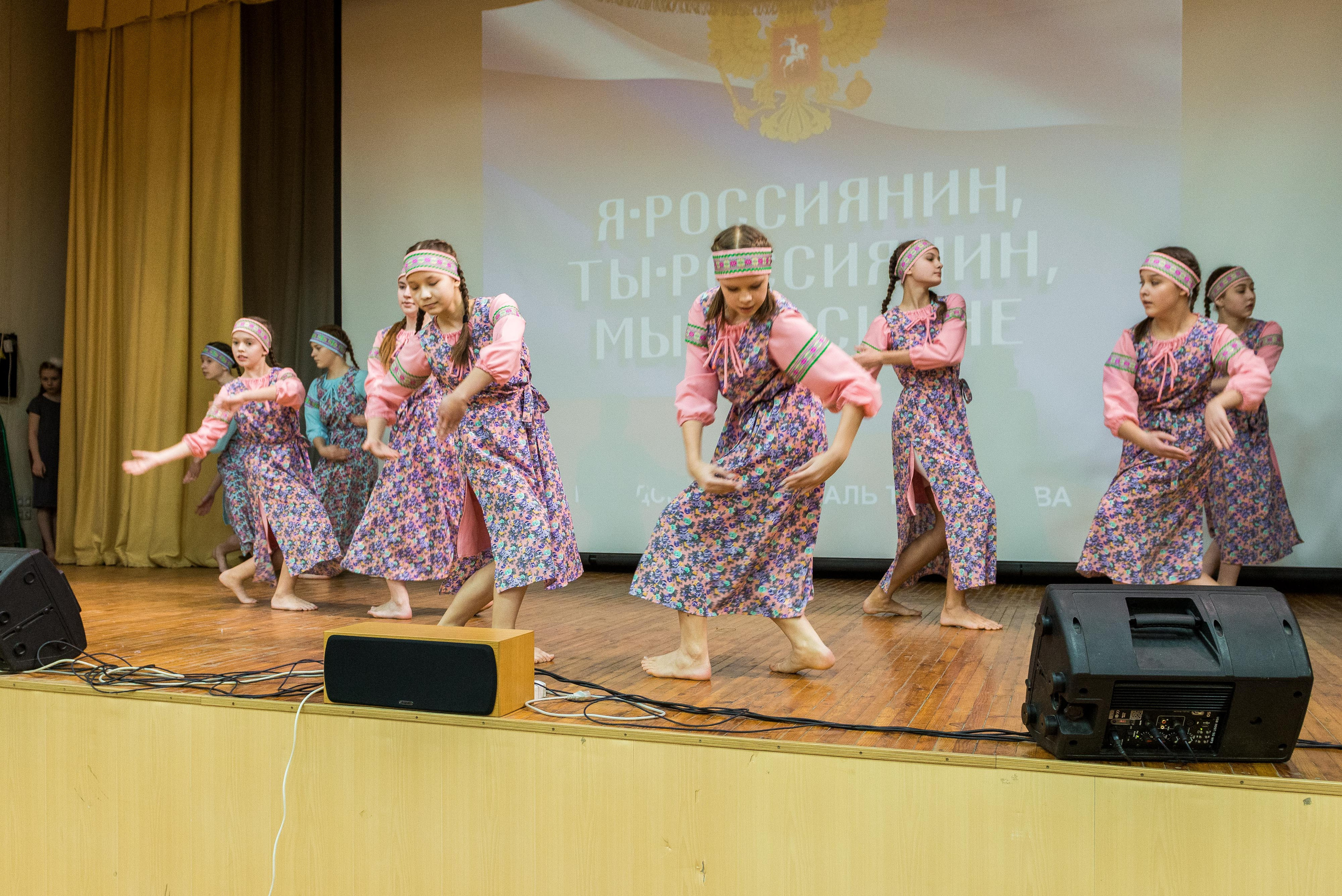 «Я-россиянин, ты — россиянин, мы — россияне!». Свадебный фотограф на Урале Виктор Соколов