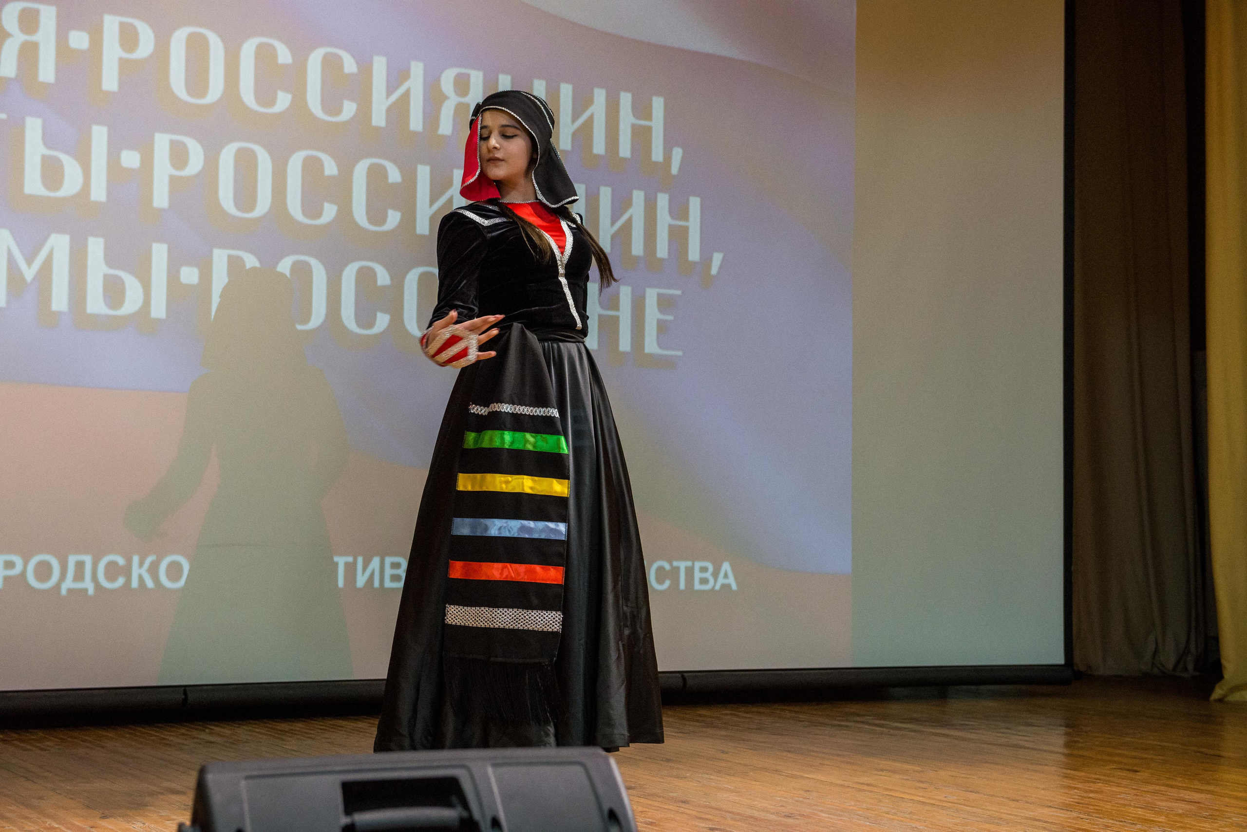 «Я-россиянин, ты — россиянин, мы — россияне!». Свадебный фотограф на Урале Виктор Соколов