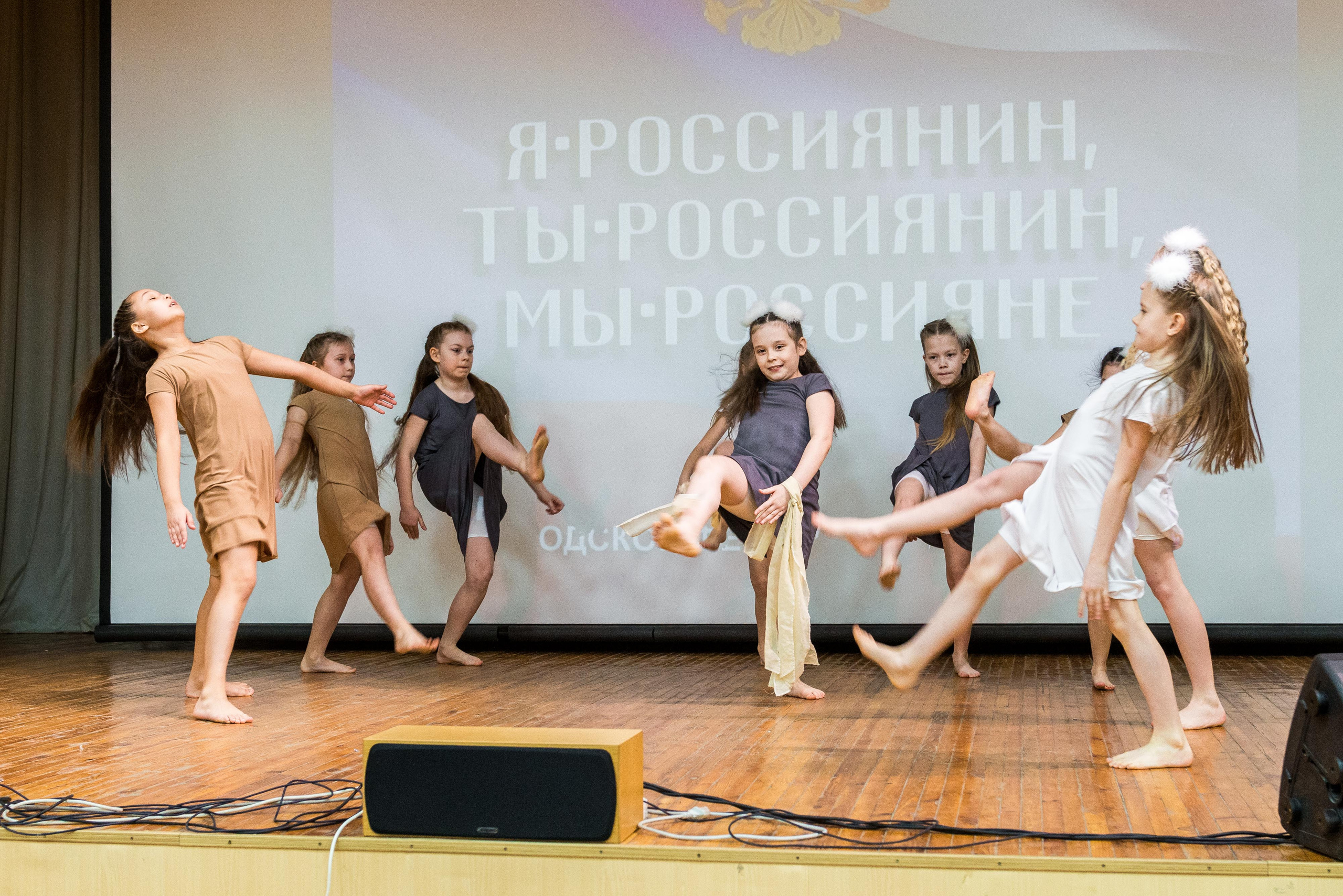 «Я-россиянин, ты — россиянин, мы — россияне!». Свадебный фотограф на Урале Виктор Соколов